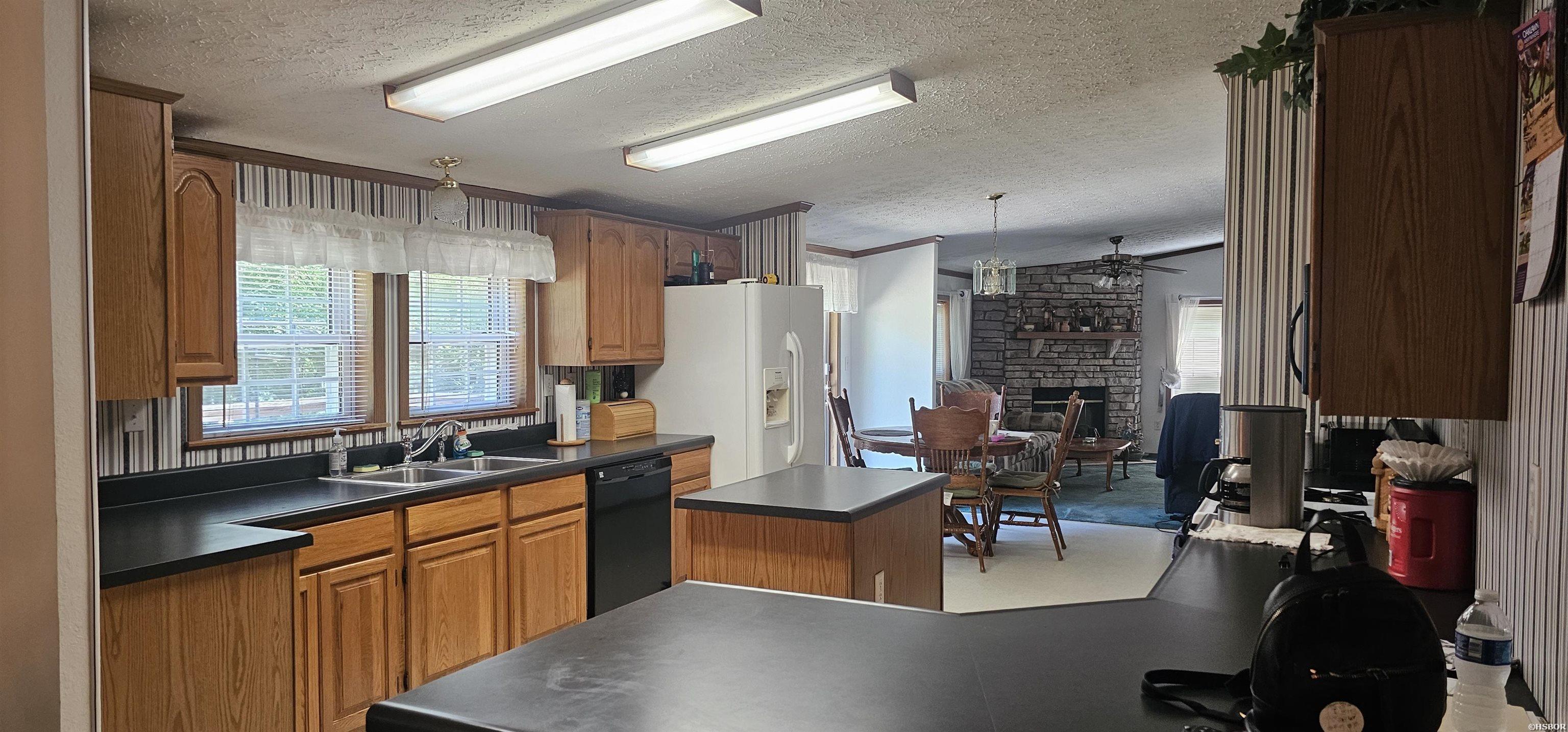 446 Davis Drive Property Photo 6