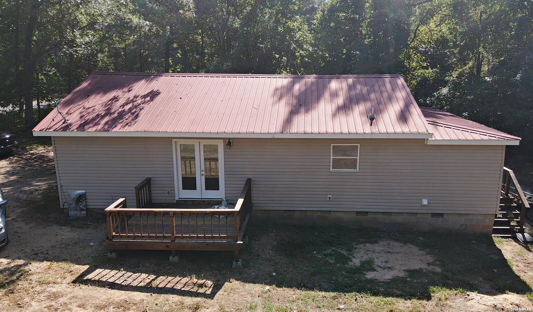 307 Lower Lake Road Property Photo 3
