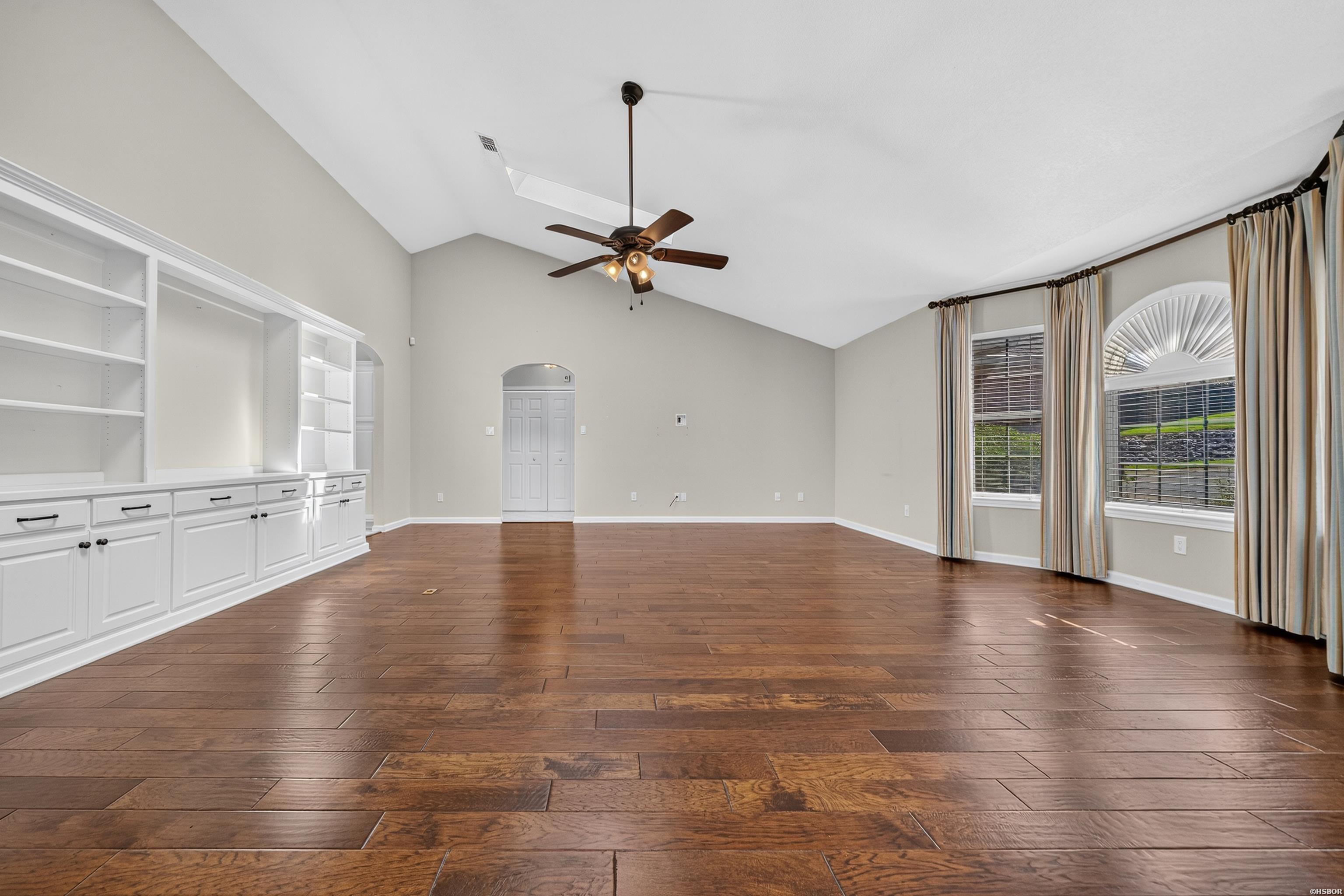 100 Forest View Court Property Photo 7