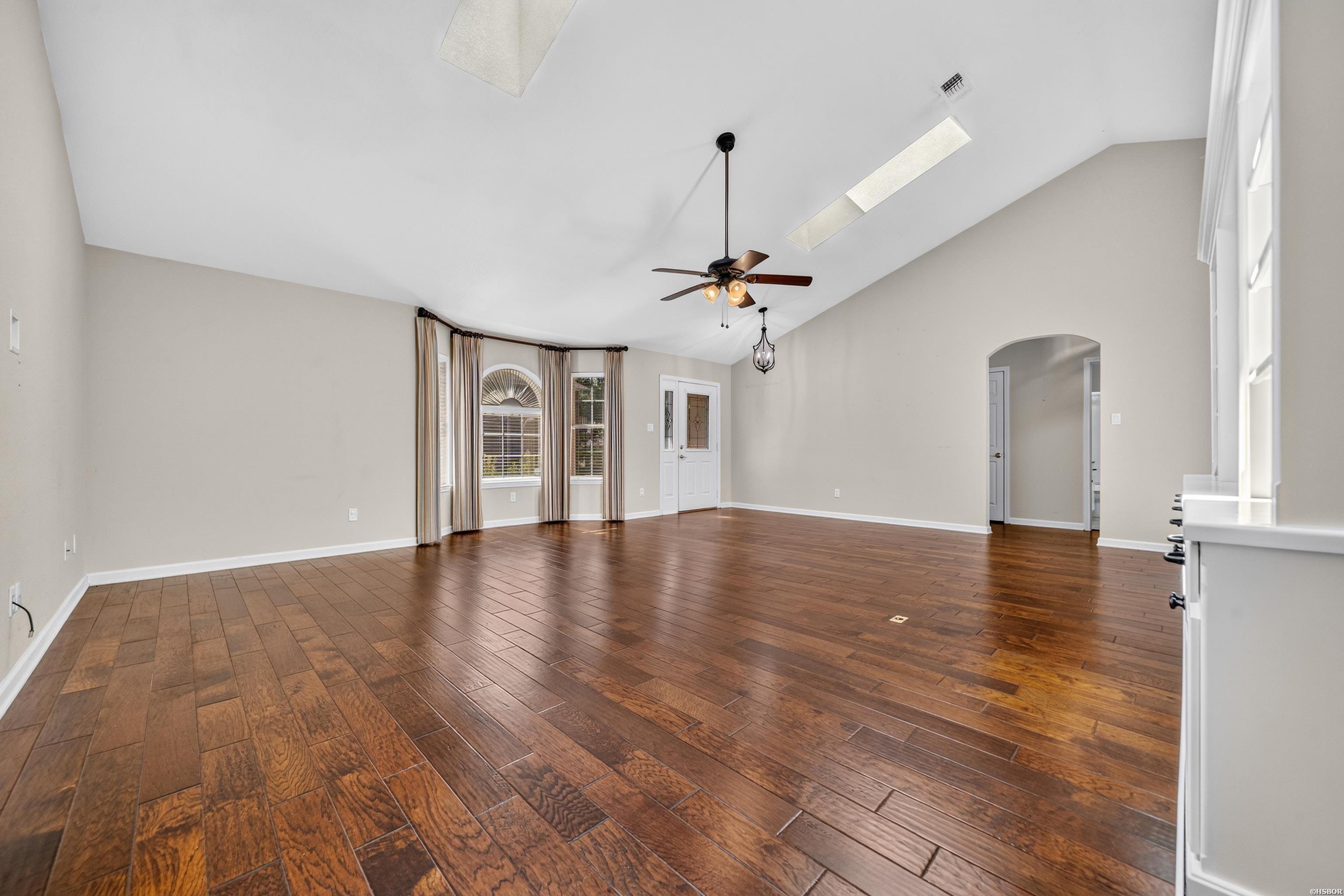 100 Forest View Court Property Photo 9