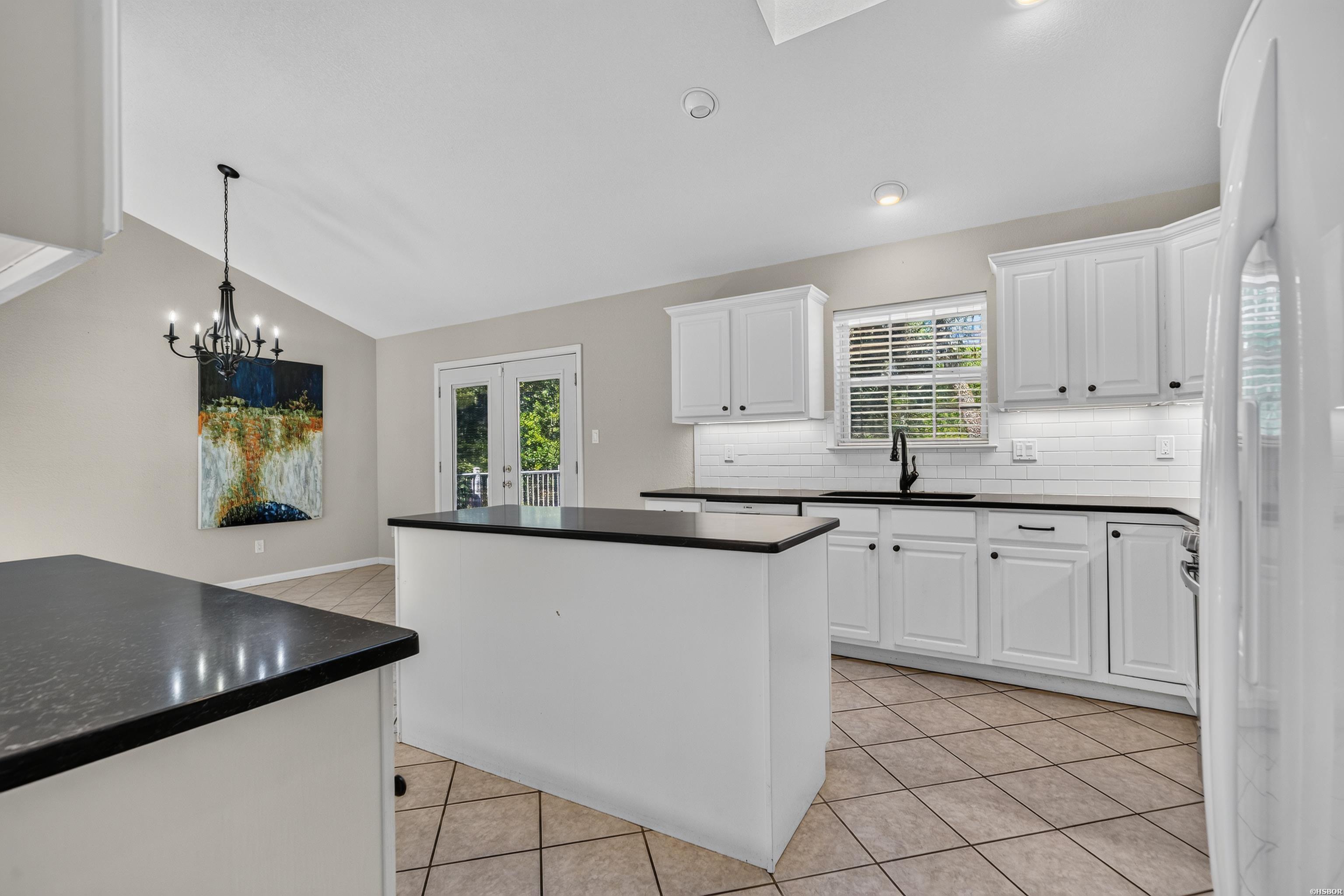 100 Forest View Court Property Photo 16