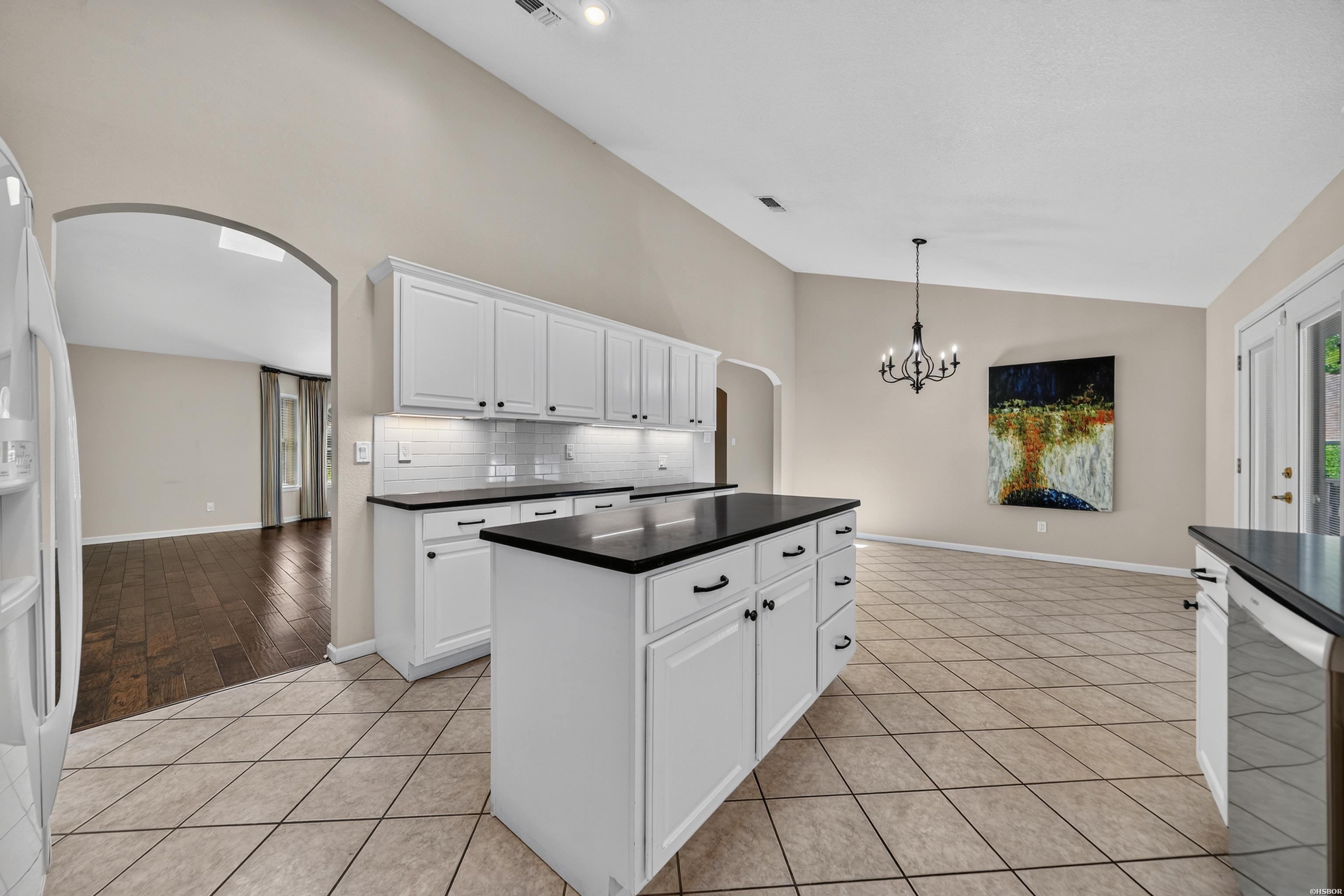 100 Forest View Court Property Photo 17