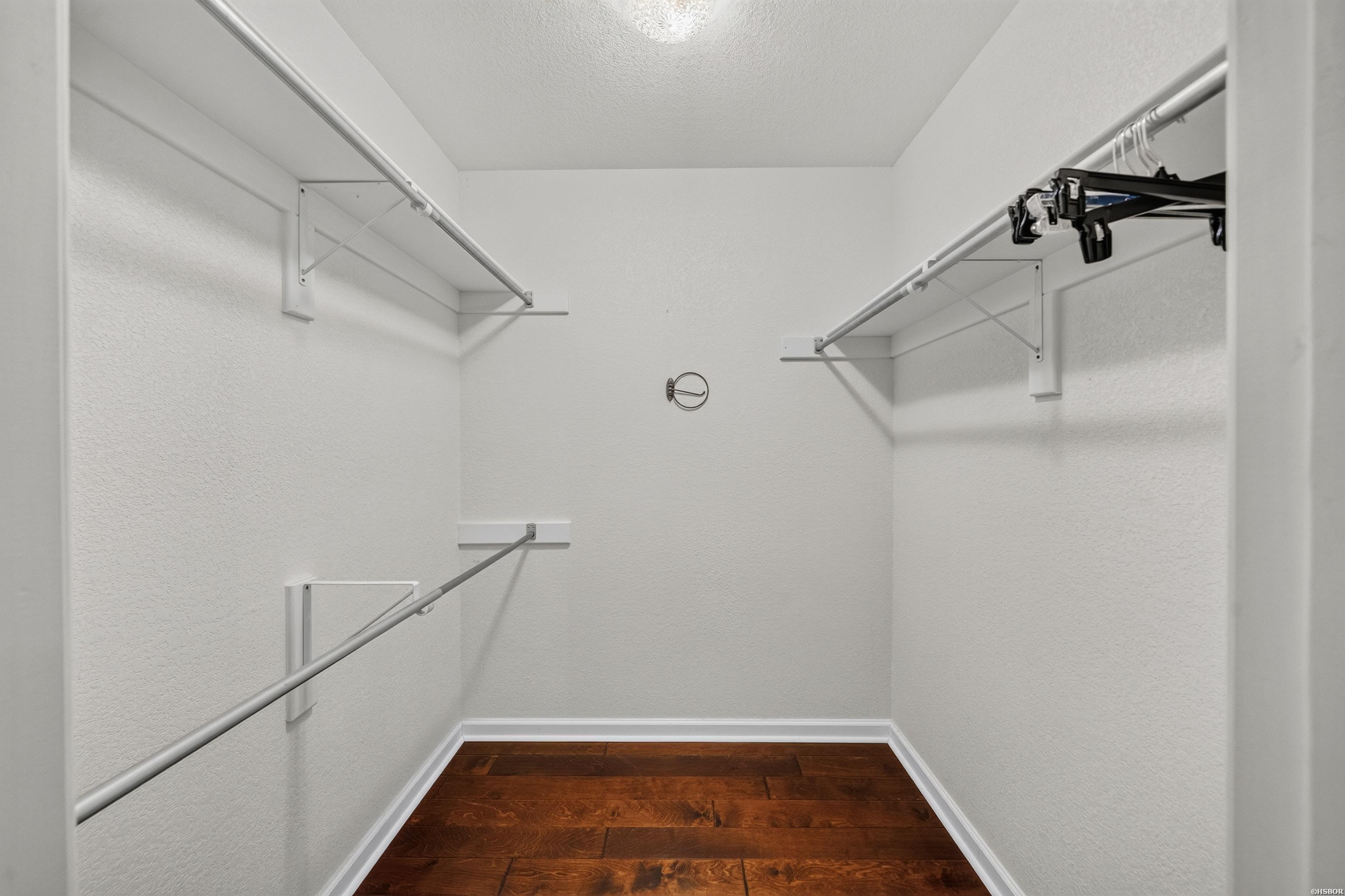100 Forest View Court Property Photo 23