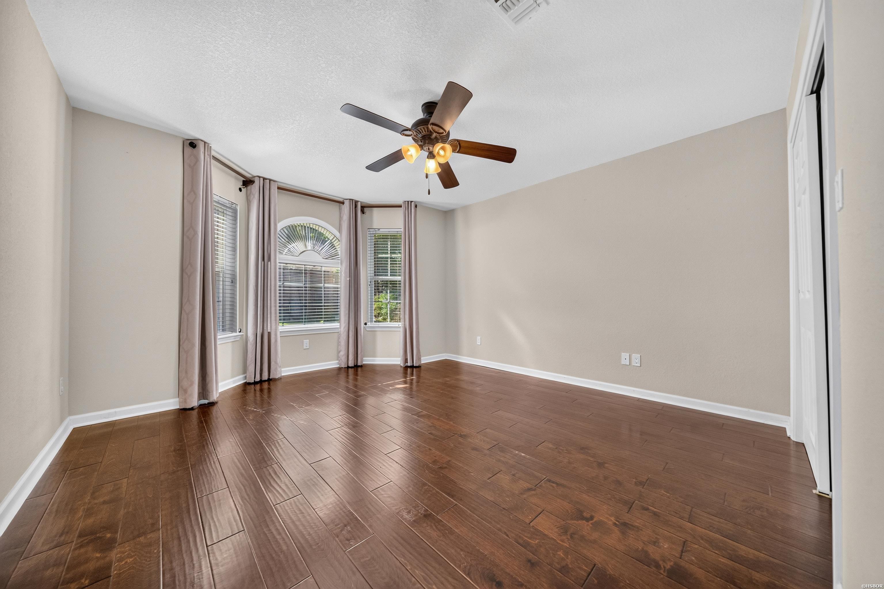 100 Forest View Court Property Photo 31