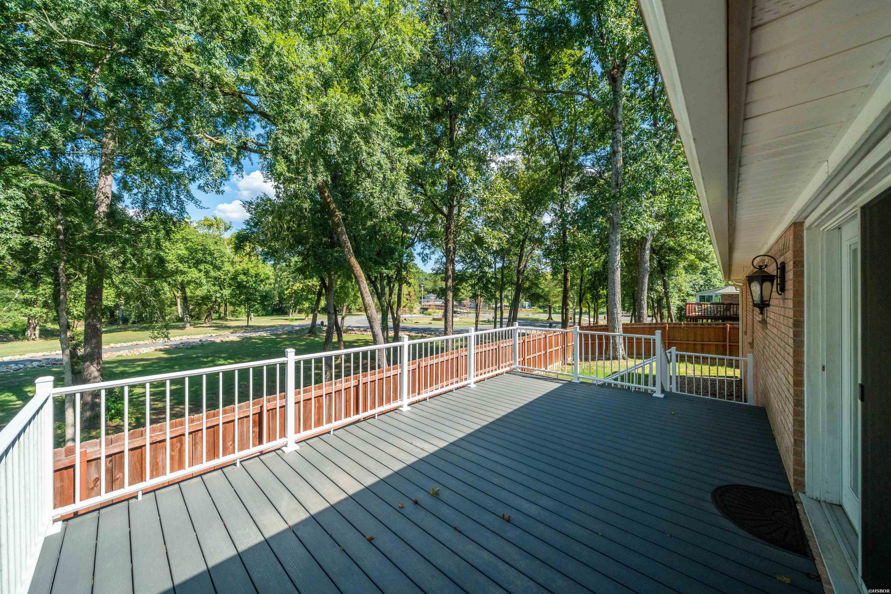 100 Forest View Court Property Photo 37