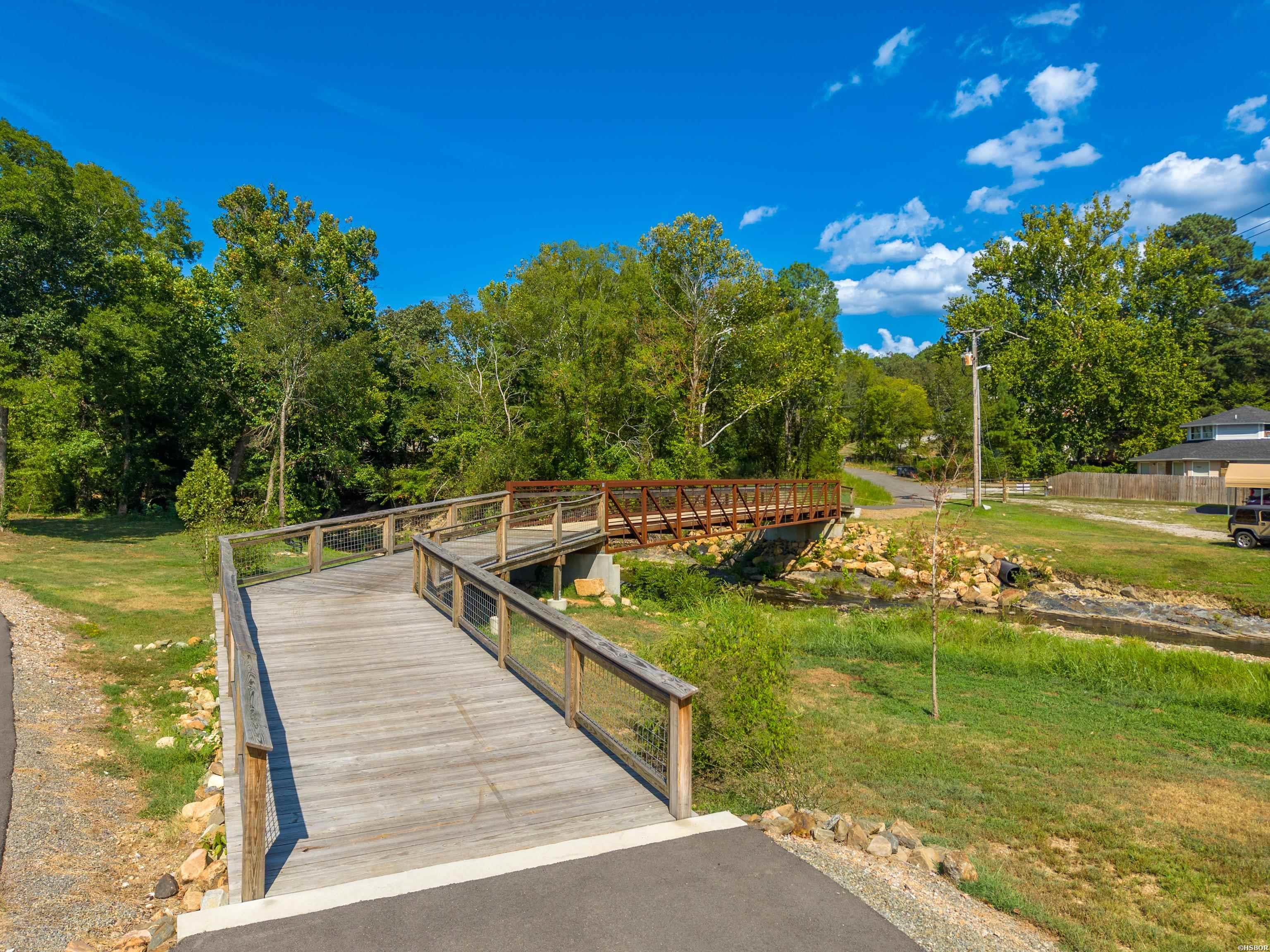 100 Forest View Court Property Photo 47