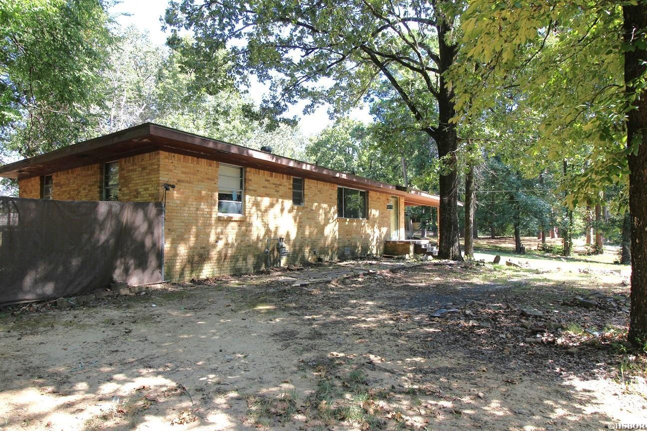 2218 Lakeshore Drive Property Photo 7