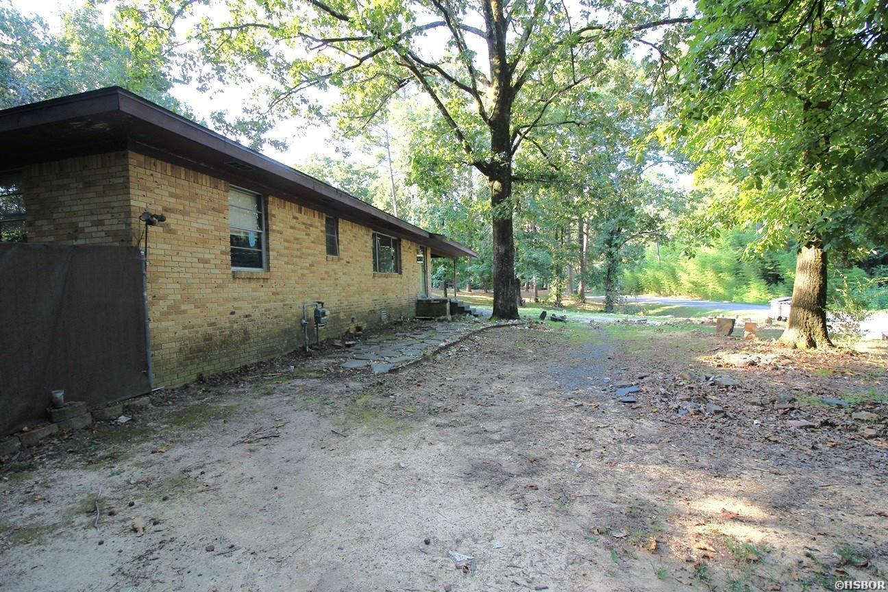 2218 Lakeshore Drive Property Photo 29