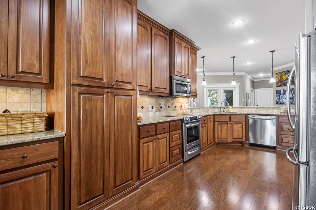 146 Gardens Gate Property Photo 15