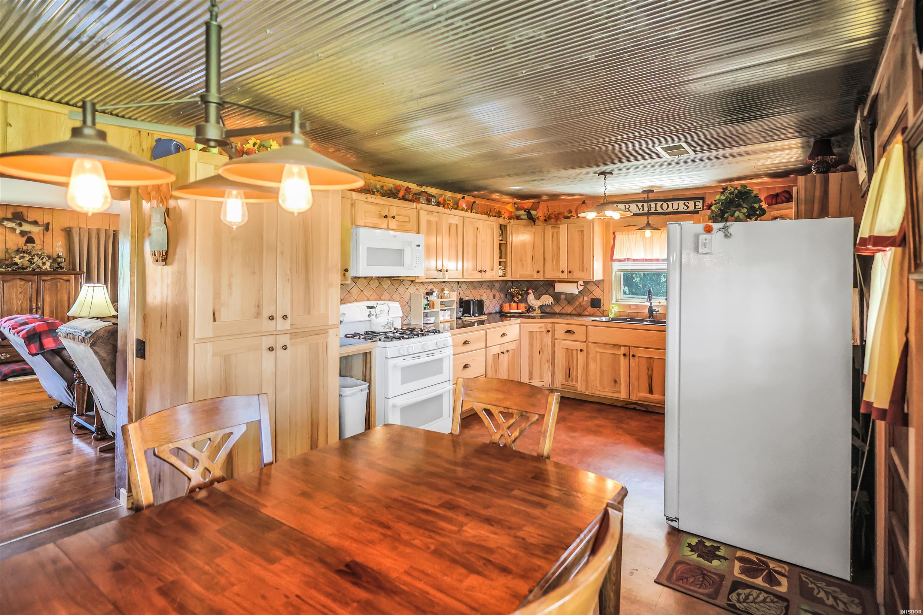 1007 Murphy Road Property Photo 16