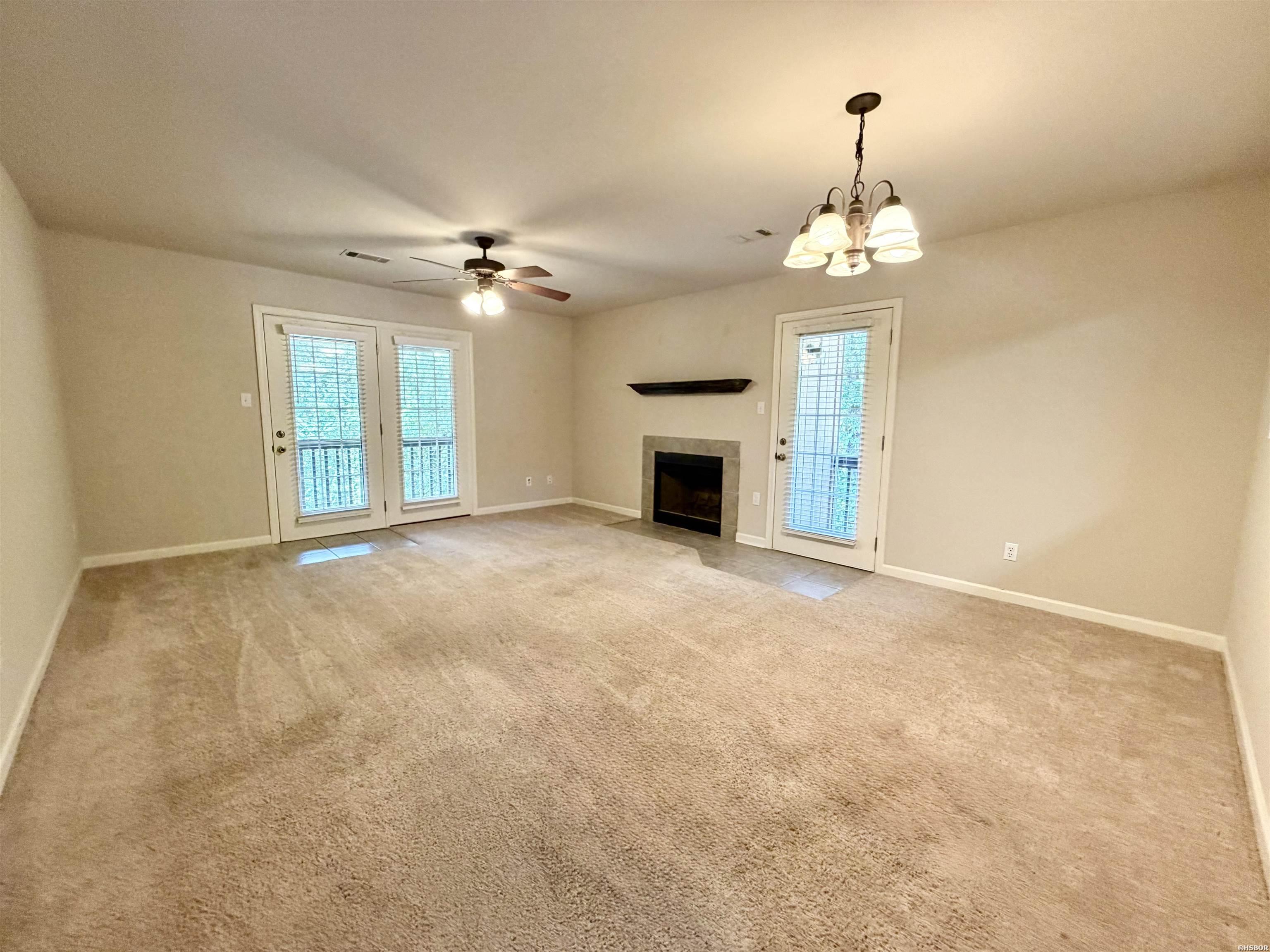 1100 Woodlawn Avenue Property Photo 2