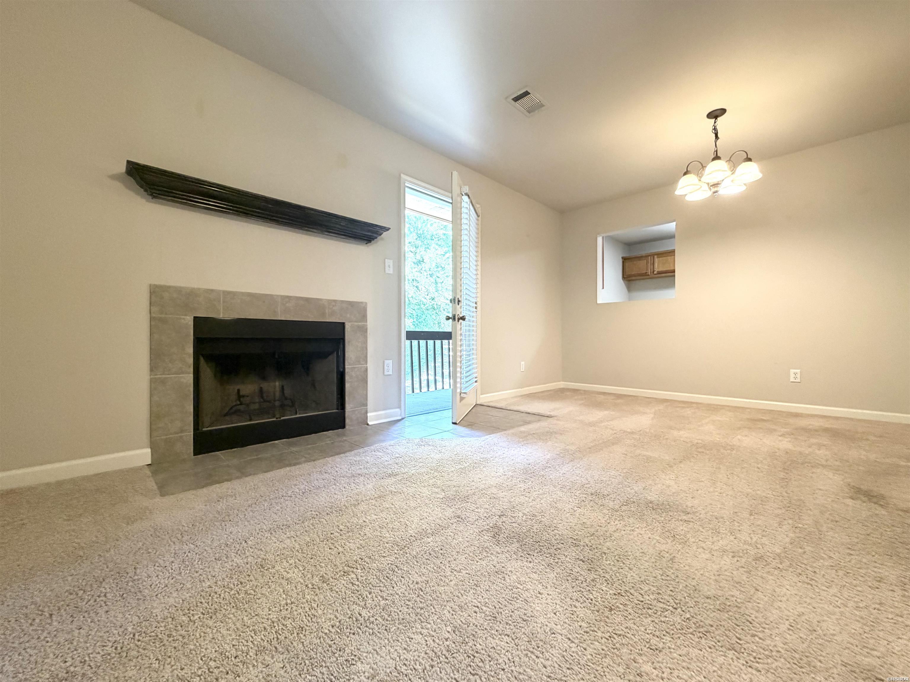 1100 Woodlawn Avenue Property Photo 7