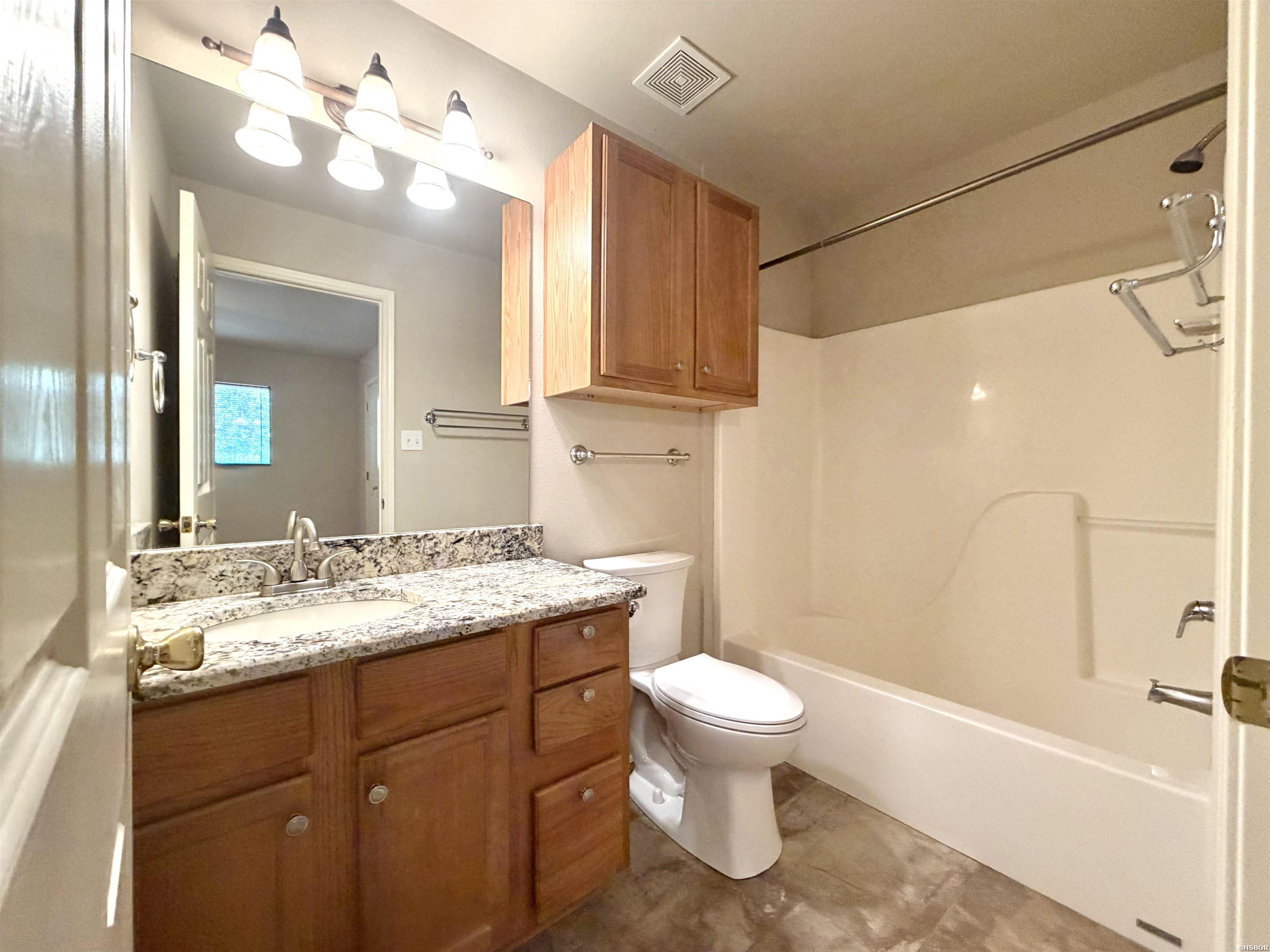 1100 Woodlawn Avenue Property Photo 15