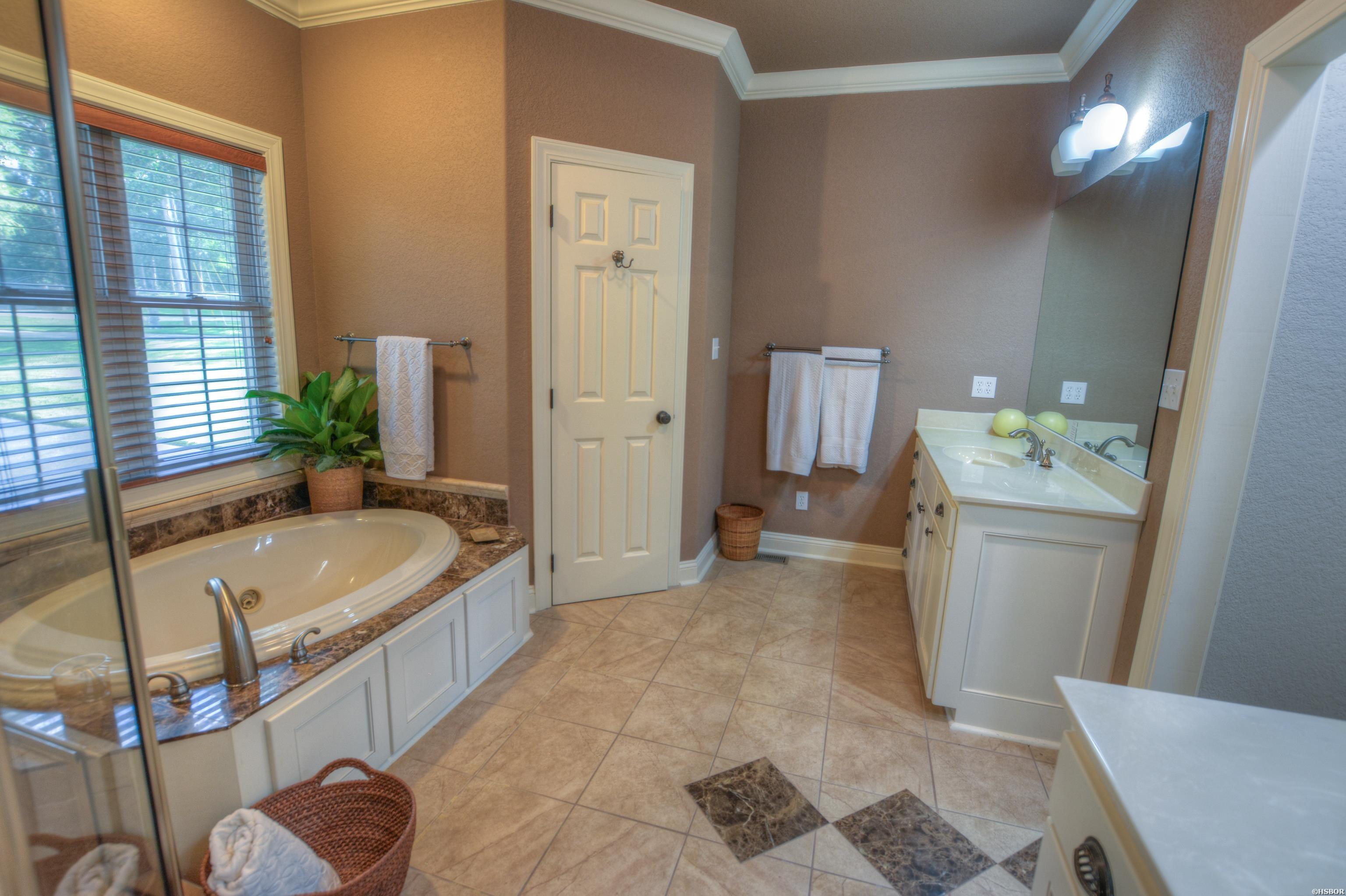 150 Heatherwood Drive Property Photo 22