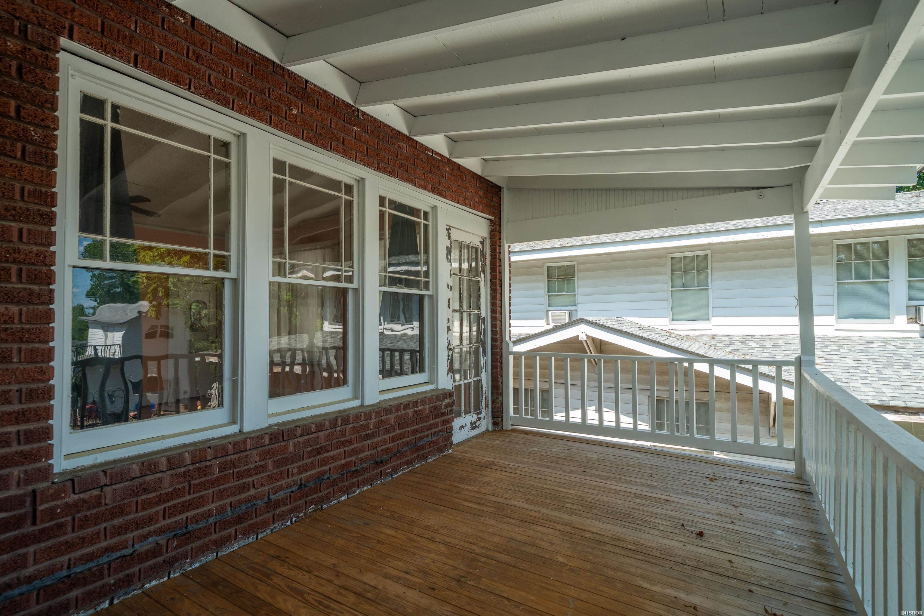 539 Prospect Avenue Property Photo 5