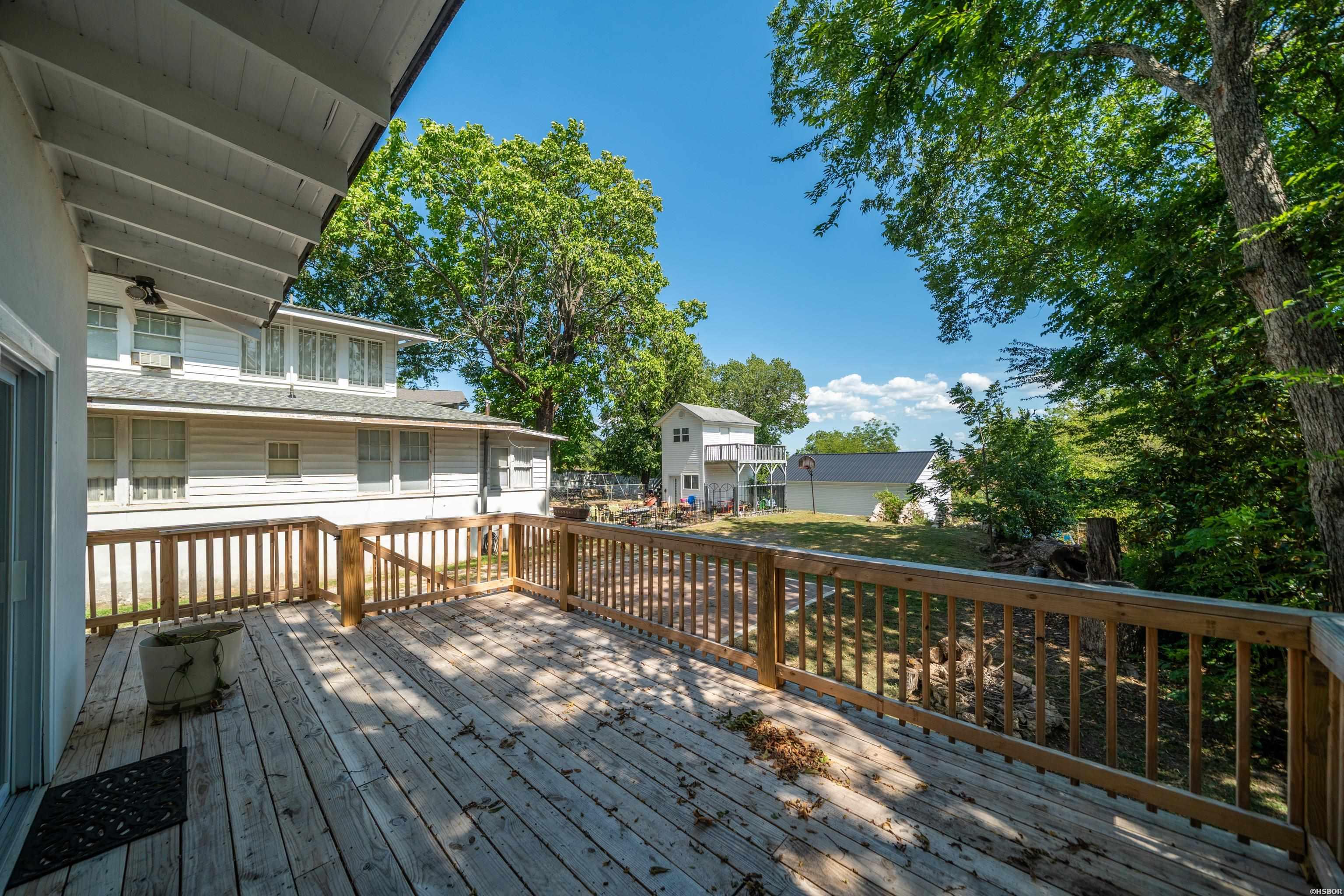 539 Prospect Avenue Property Photo 12