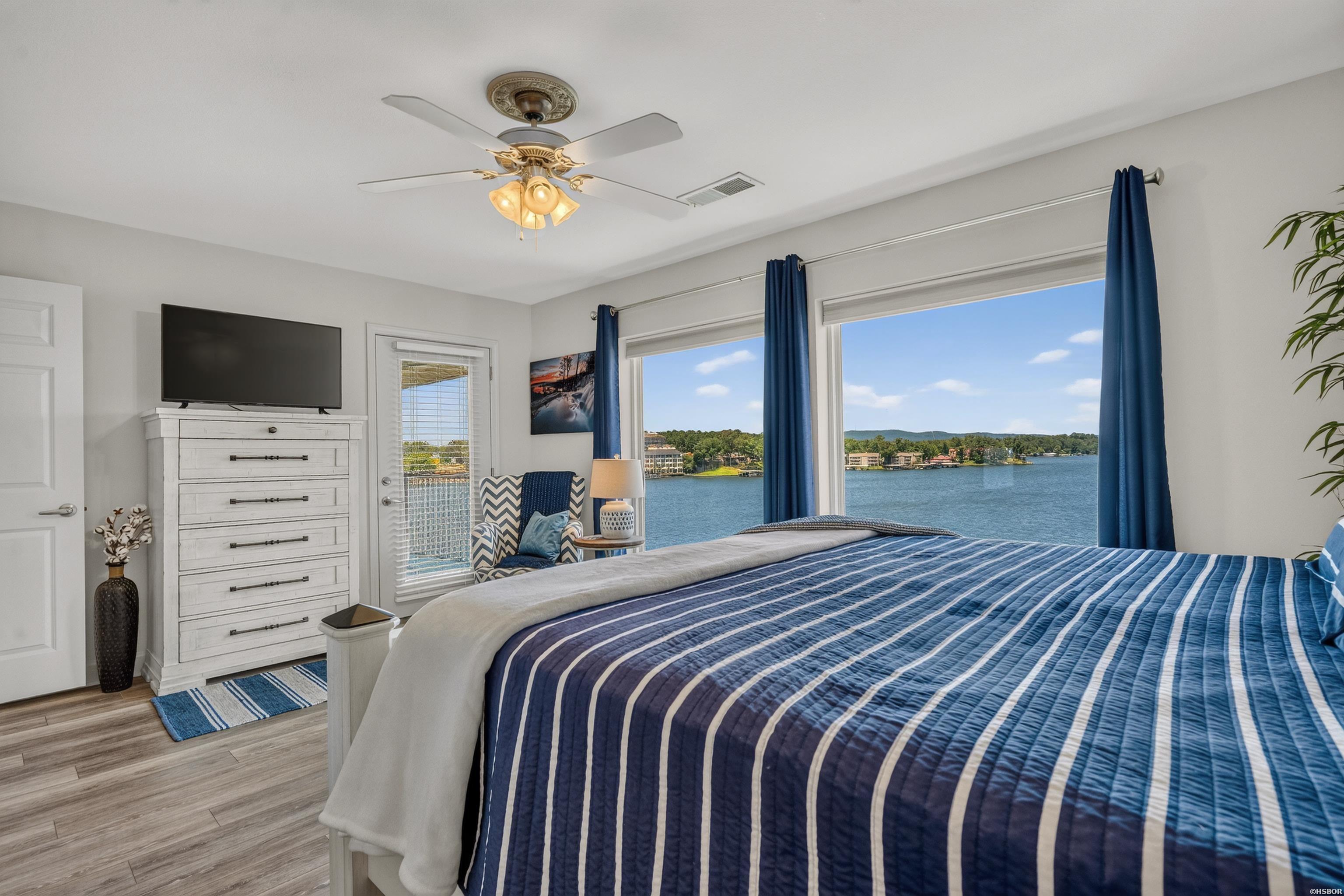 101 Long Island Drive Property Photo 14