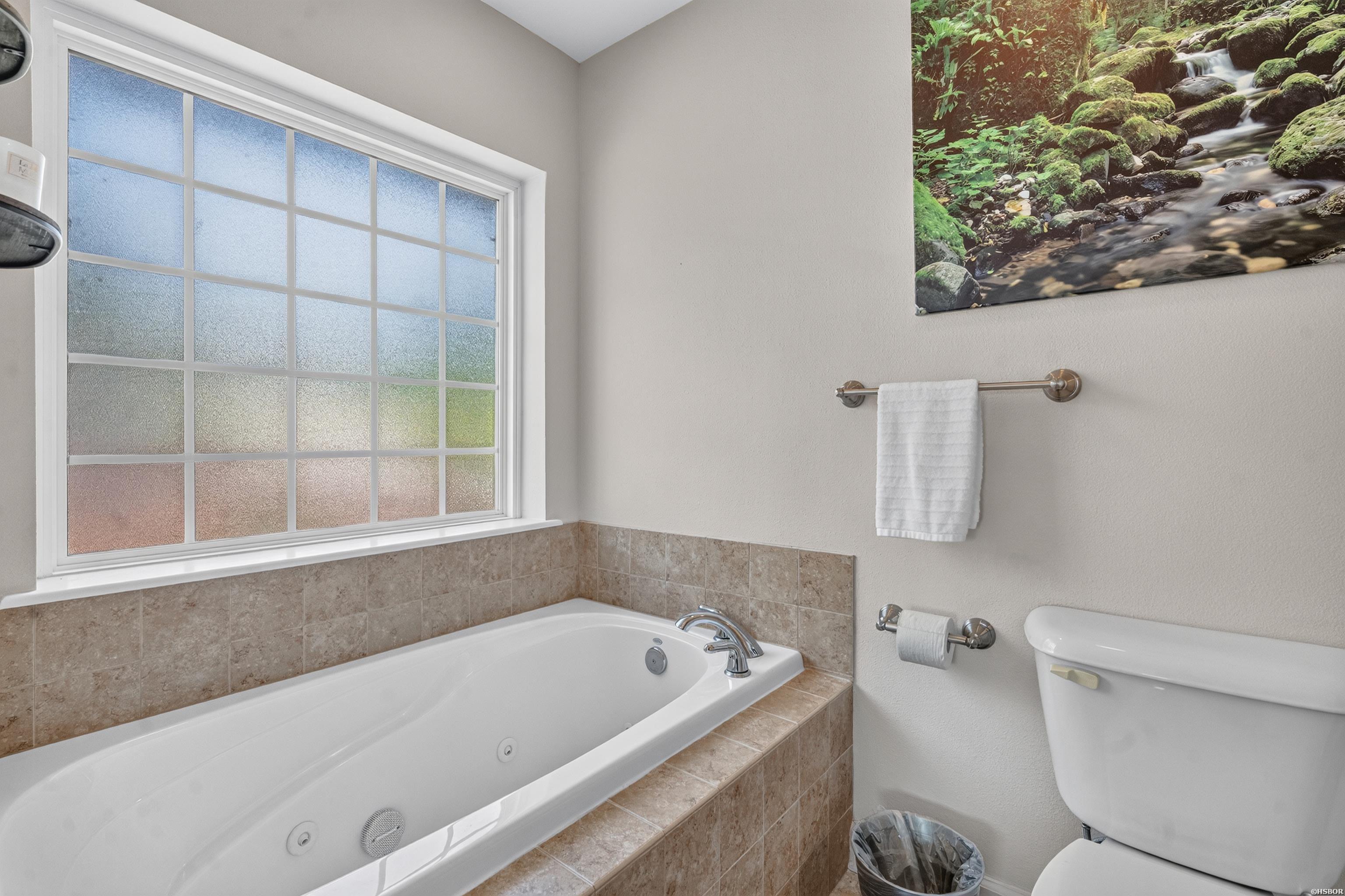 101 Long Island Drive Property Photo 17