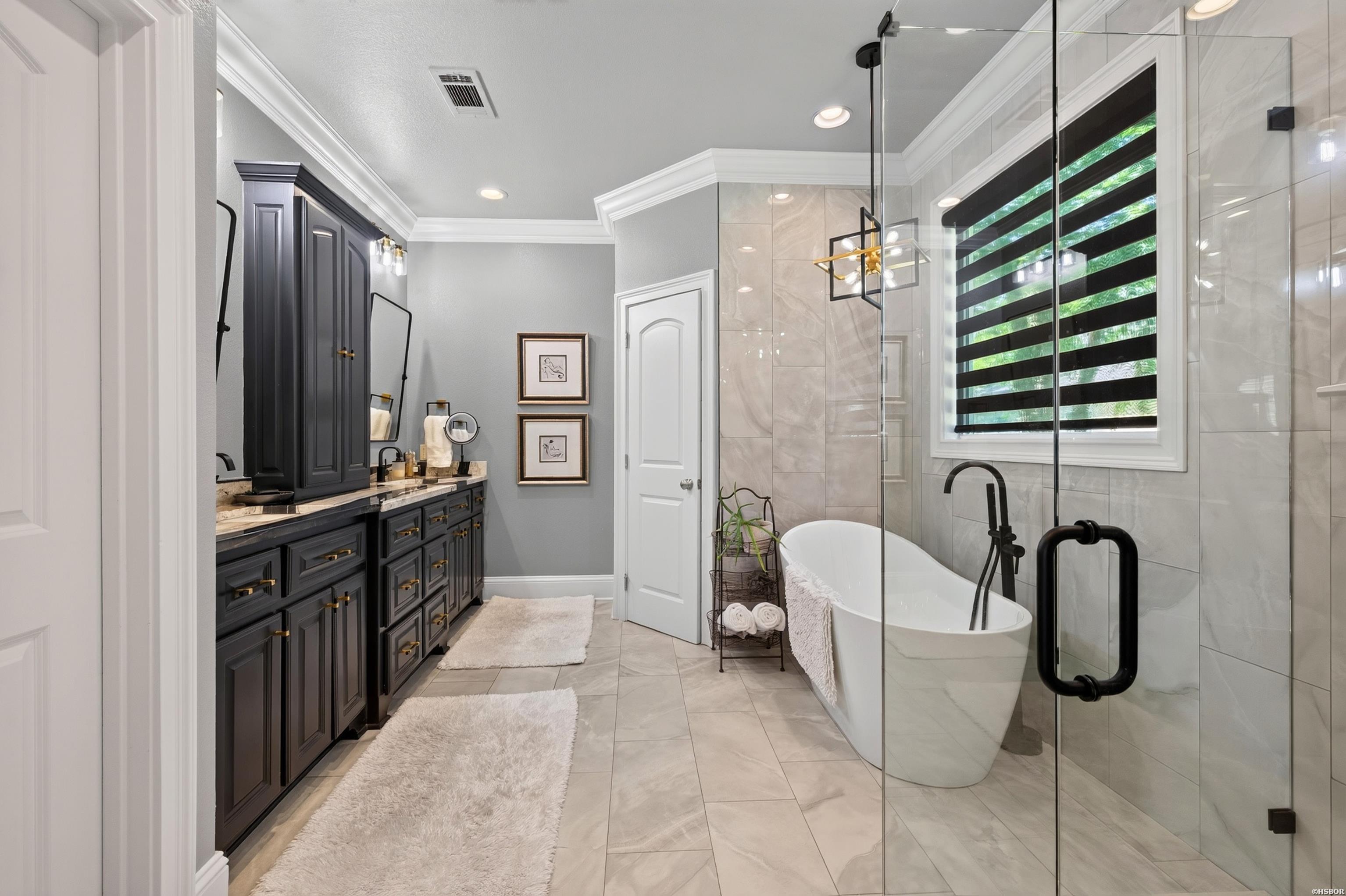 118 Bella Property Photo 17