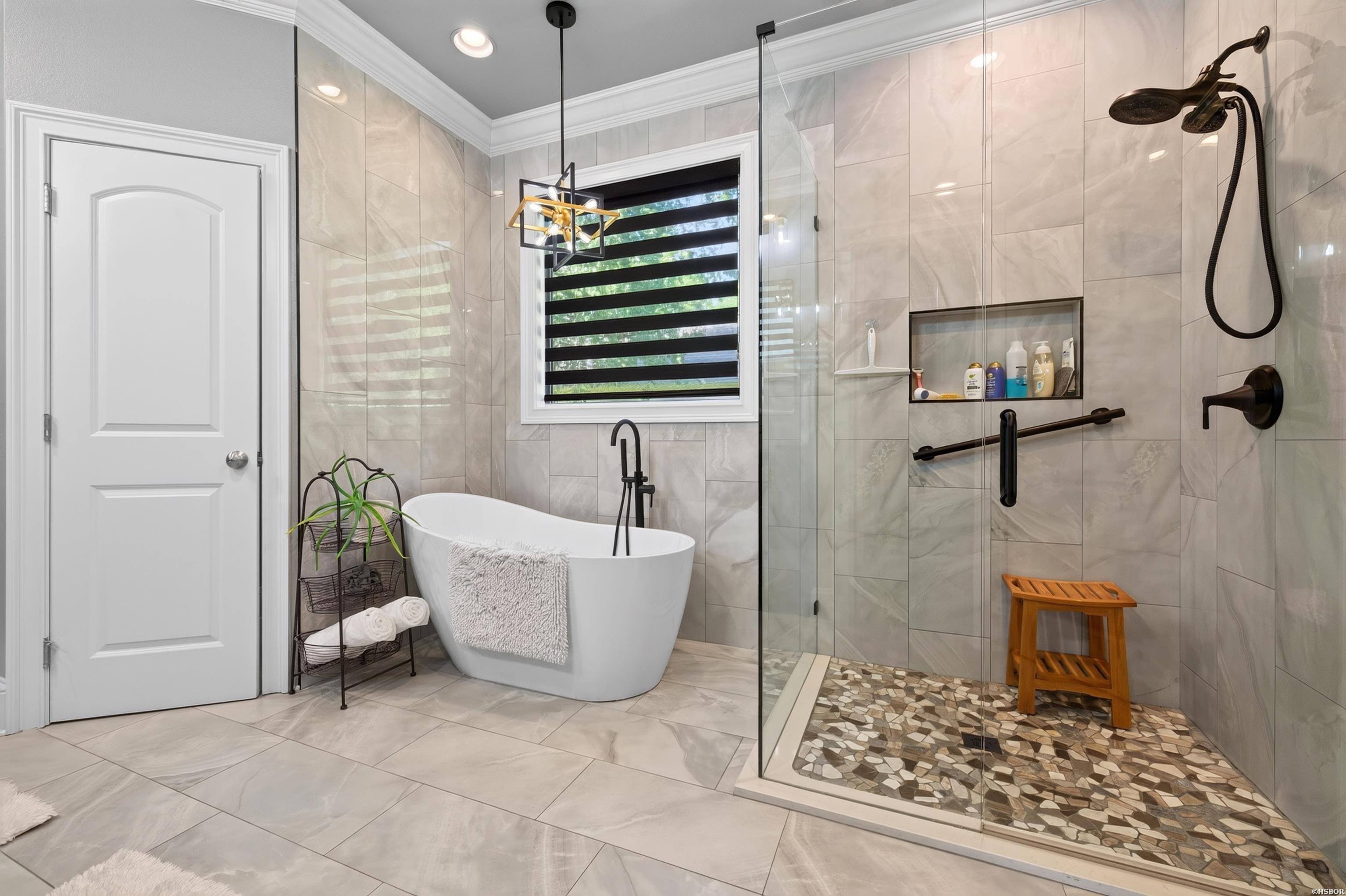 118 Bella Property Photo 23