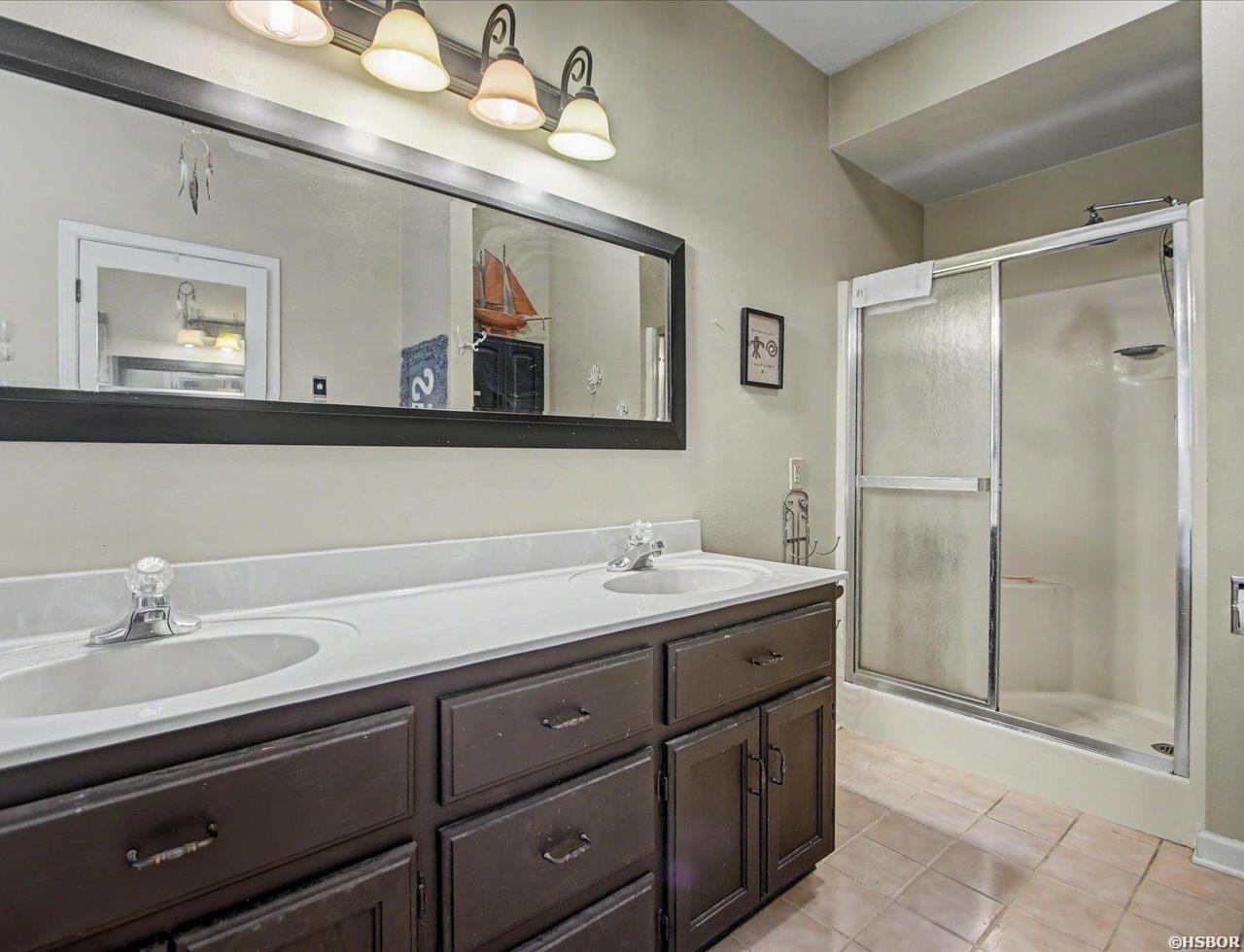 117 Gregory Cove Property Photo 19