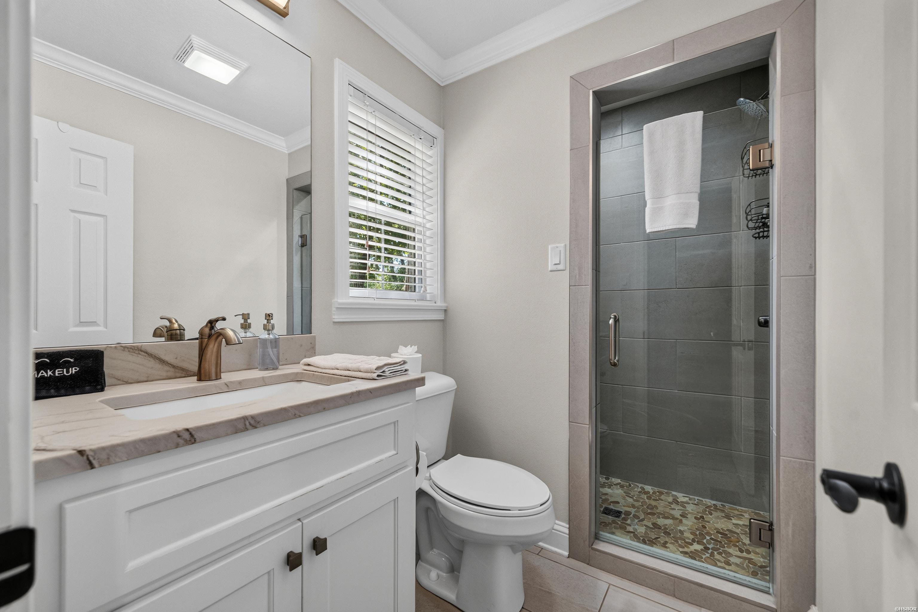 103 Windy Property Photo 32