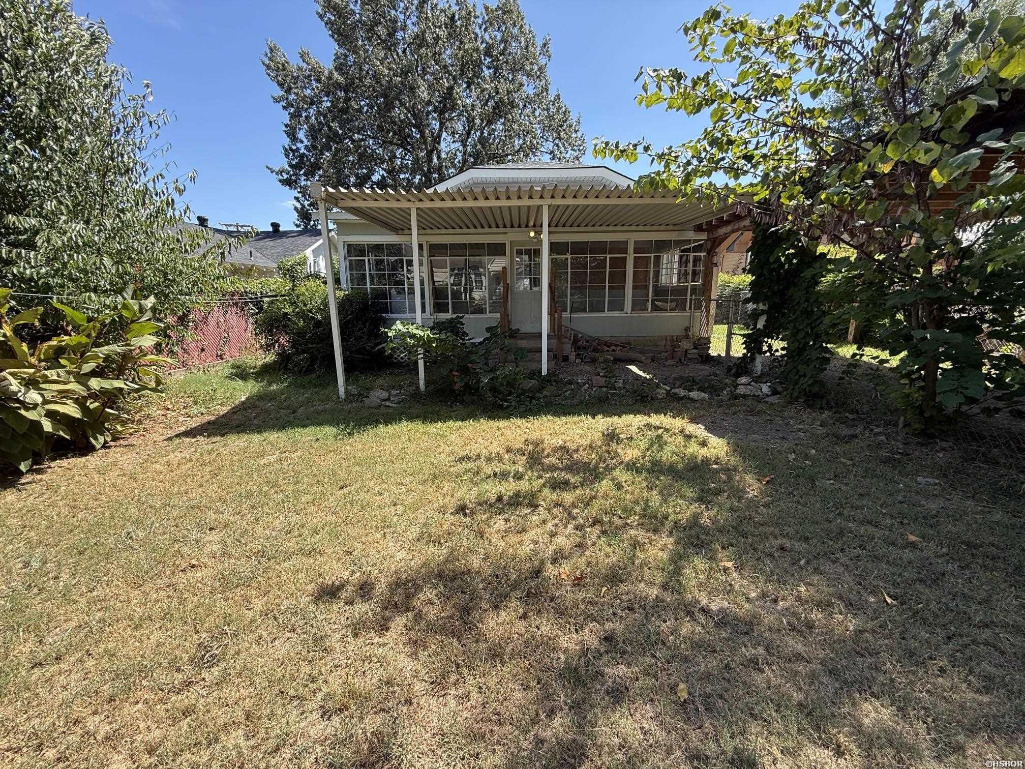 708 Garland Avenue Property Photo 17