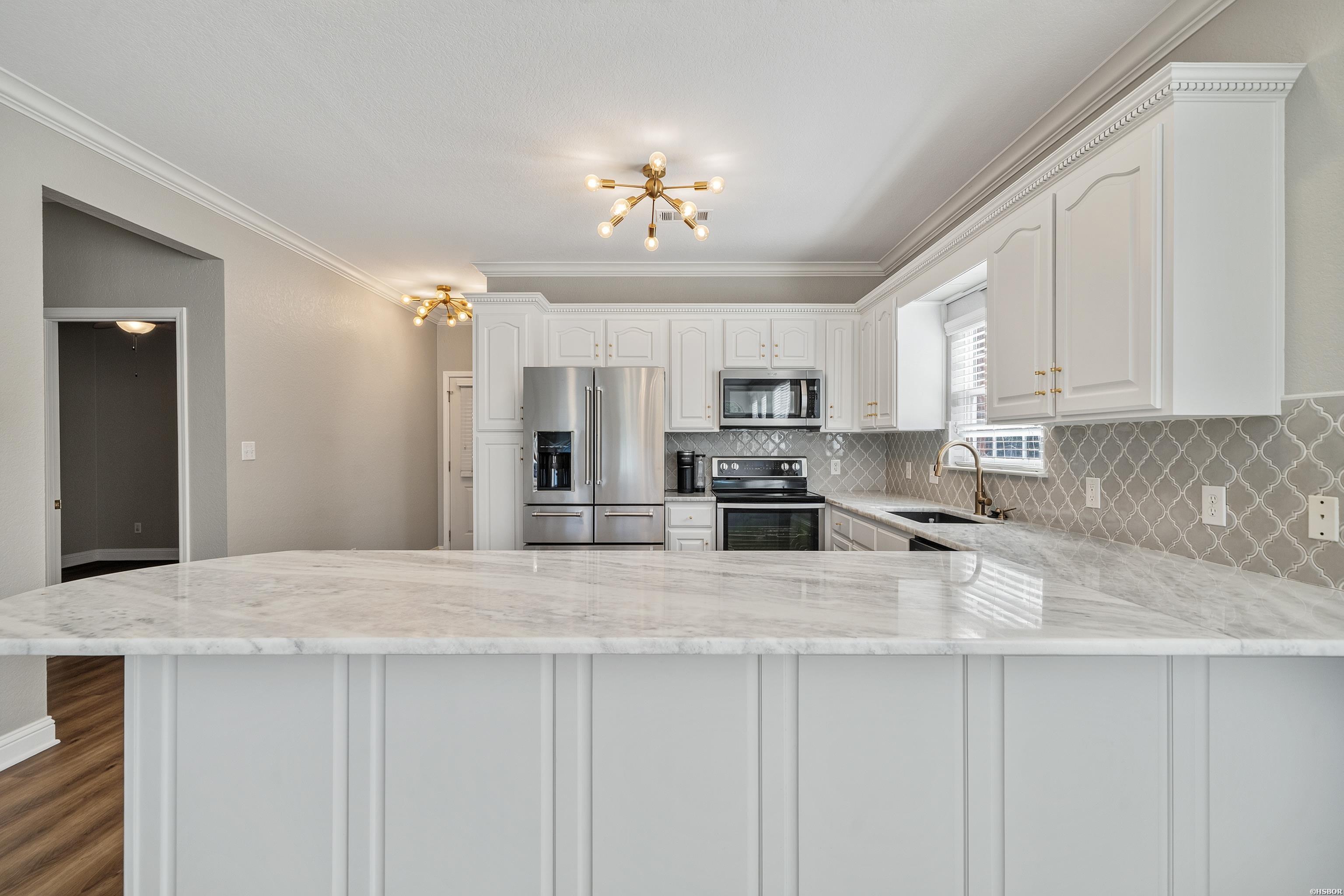 451 Lakeland Drive Property Photo 15