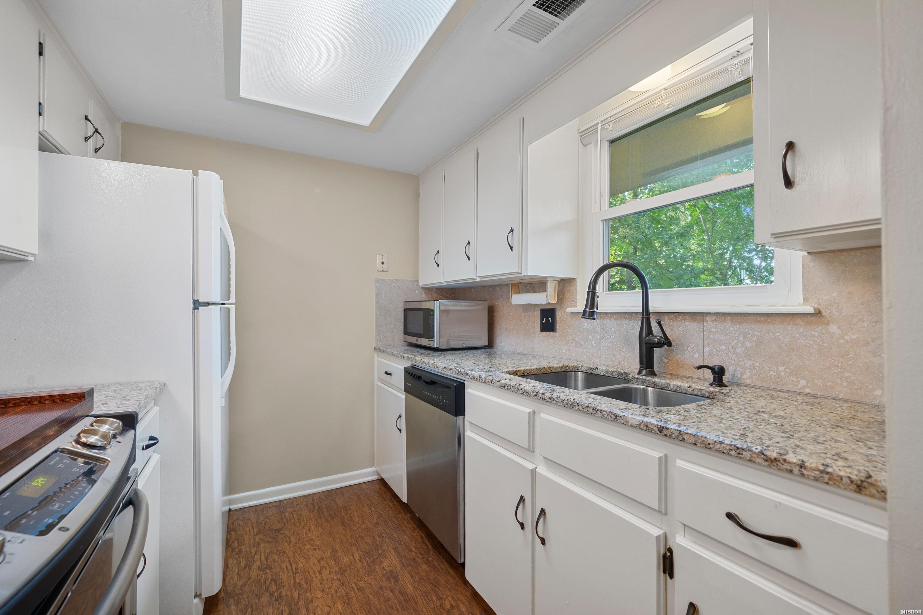 1134 Twin Points Road Property Photo 4