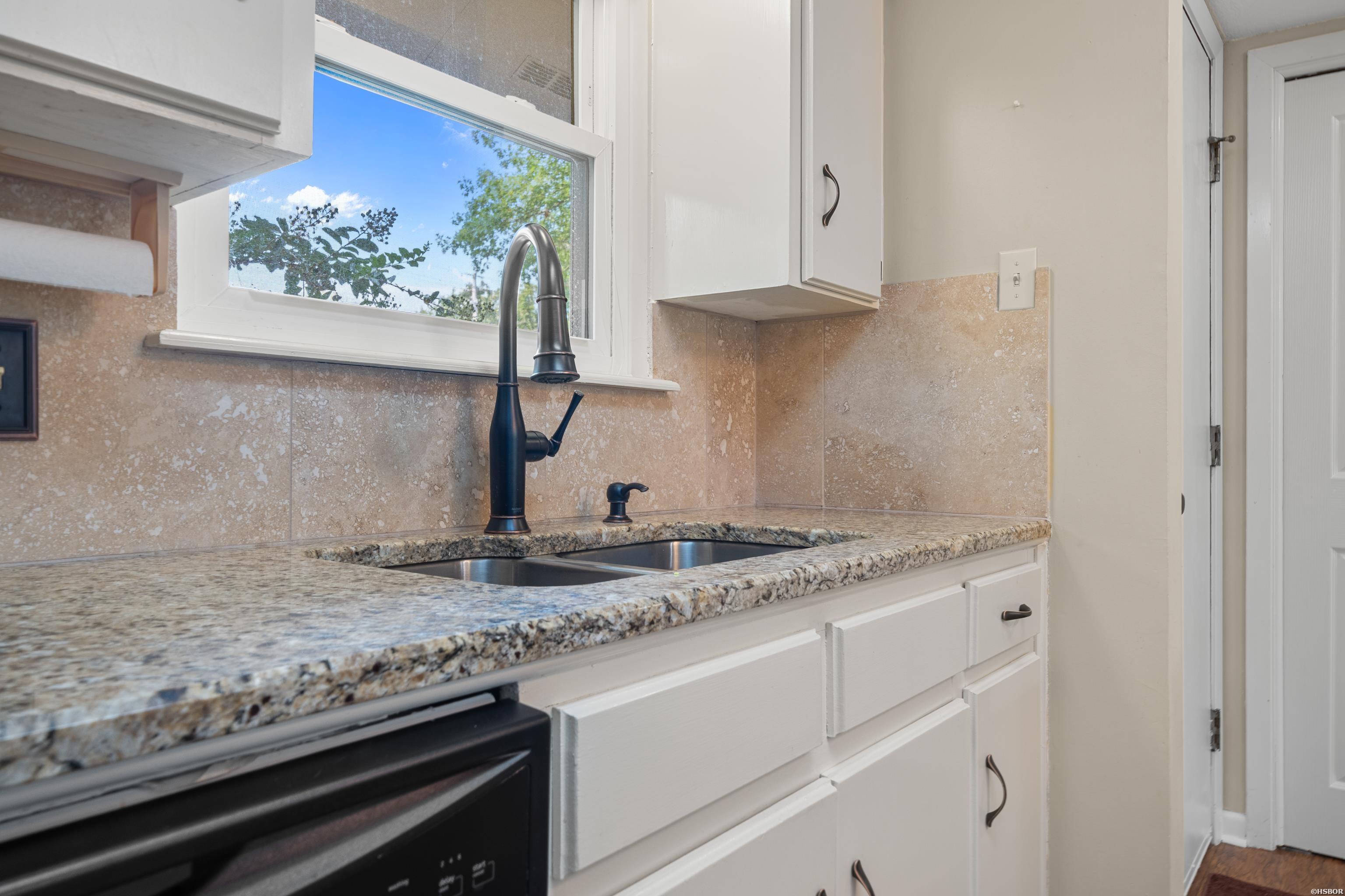 1134 Twin Points Road Property Photo 7