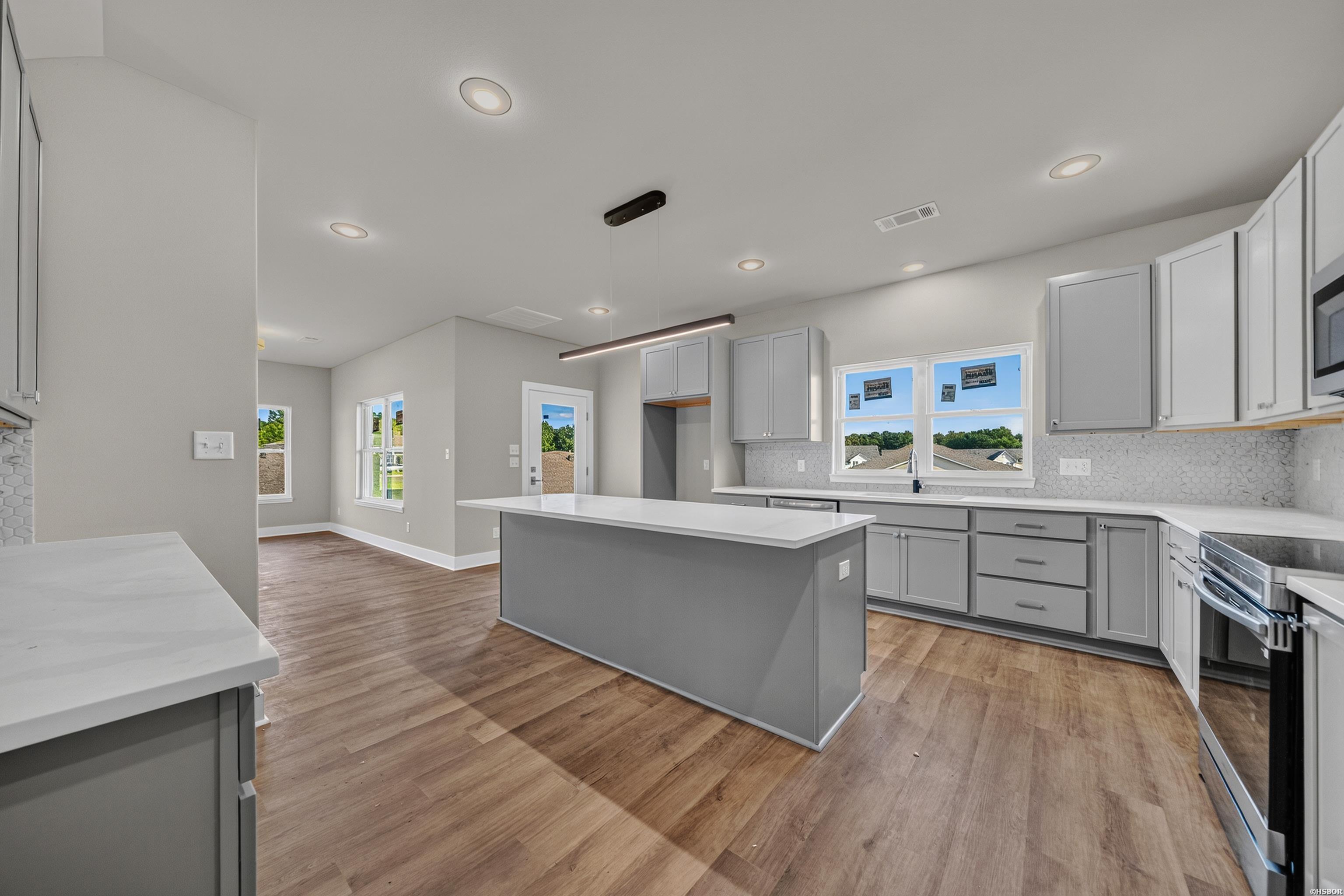 198 Clearwater Cove Property Photo 15