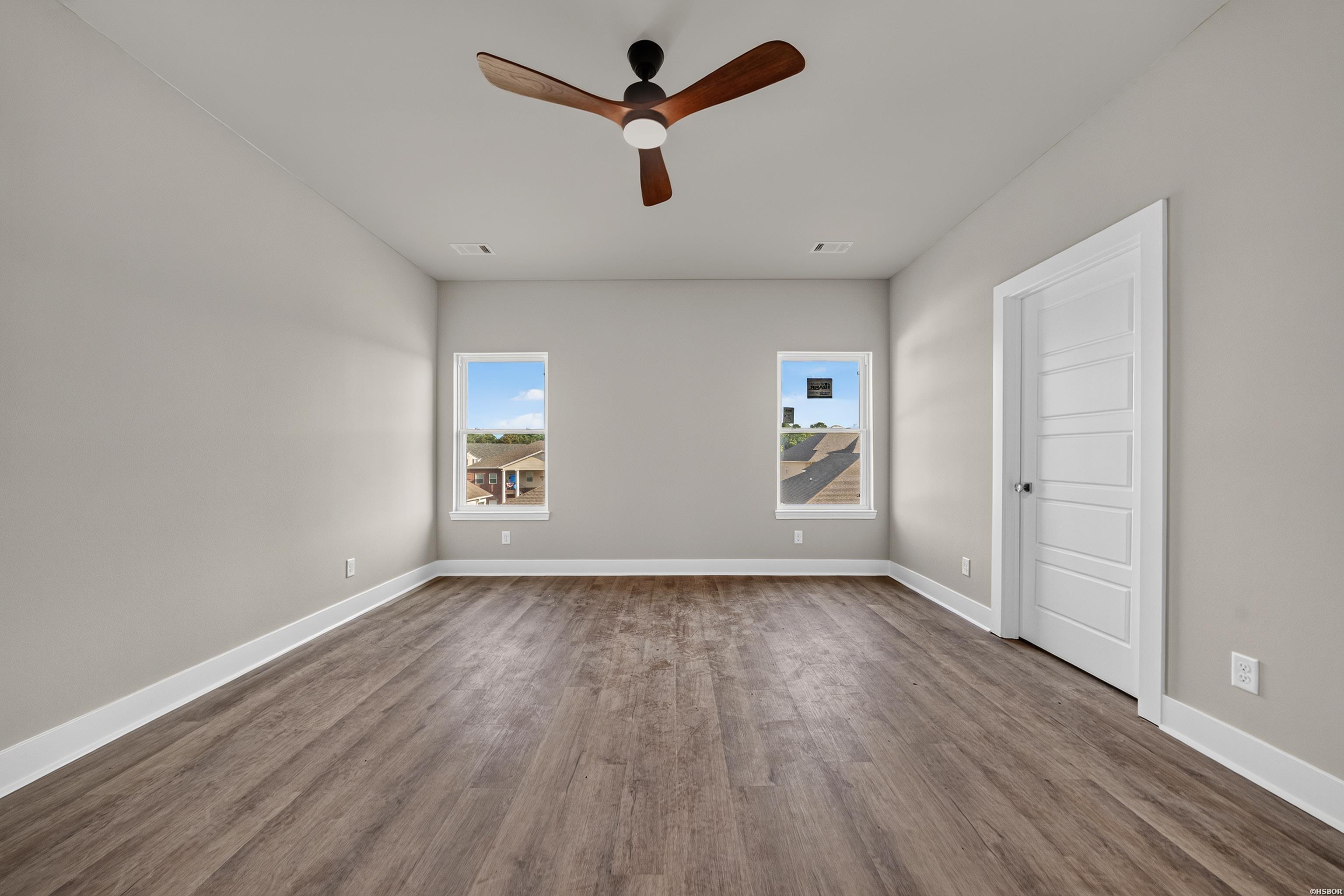 198 Clearwater Cove Property Photo 21