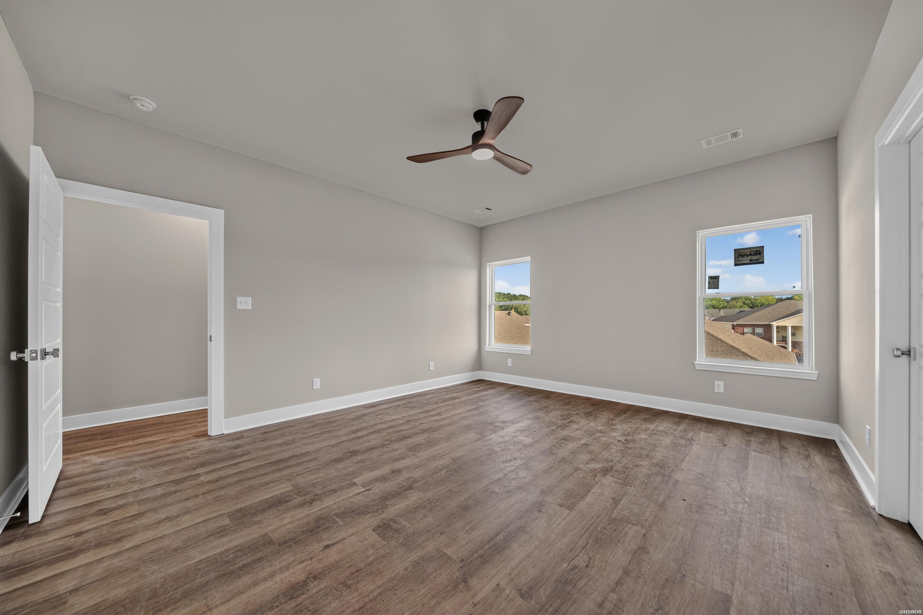 198 Clearwater Cove Property Photo 22