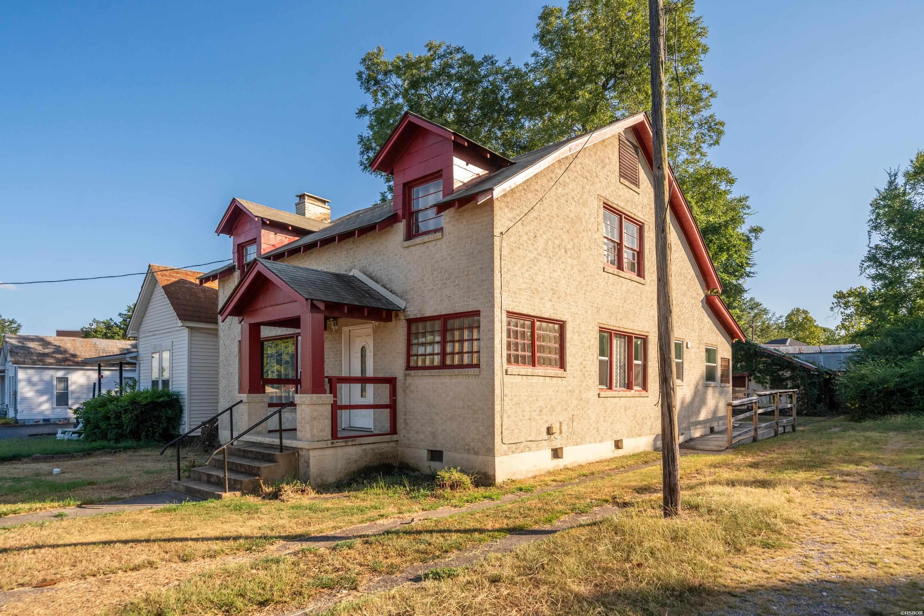 221 Hazel Street Property Photo 44