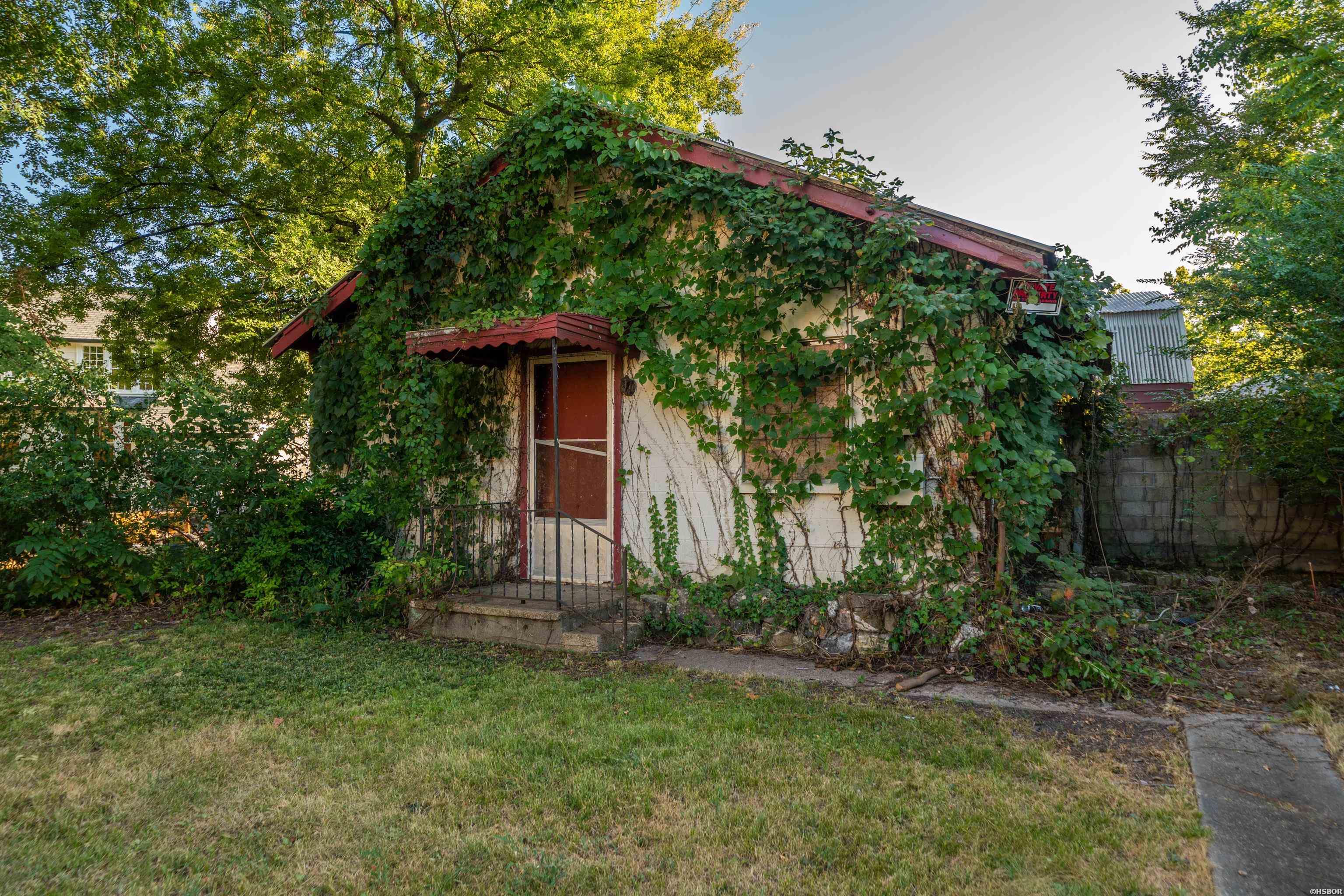 221 Hazel Street Property Photo 45