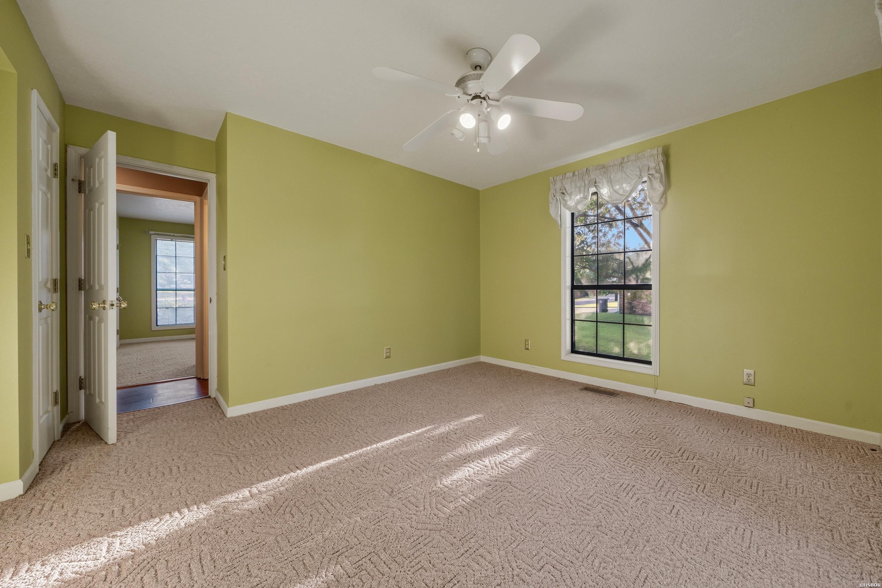 104 Waters Edge Cove Property Photo 33