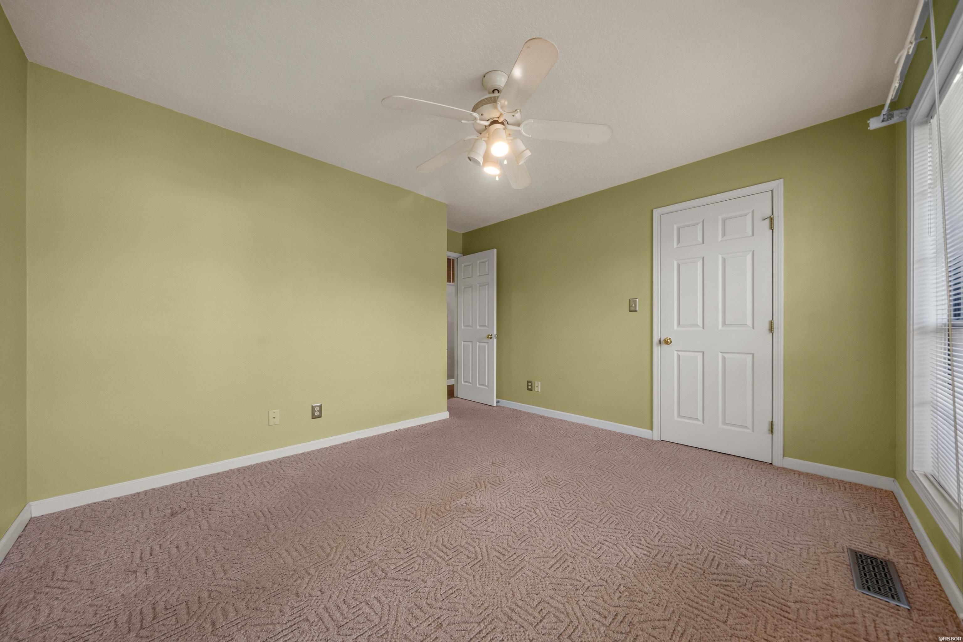 104 Waters Edge Cove Property Photo 35