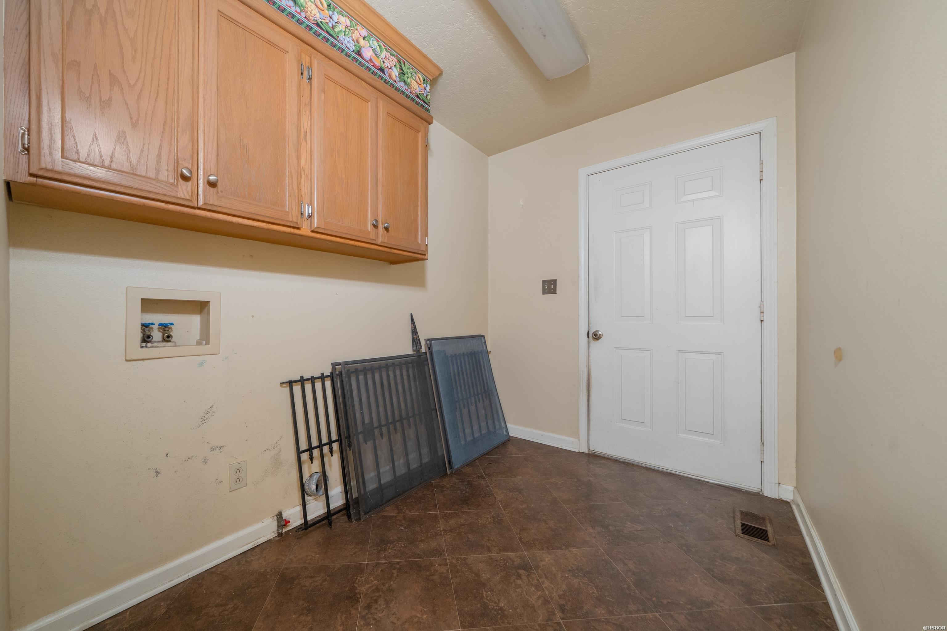 104 Waters Edge Cove Property Photo 38