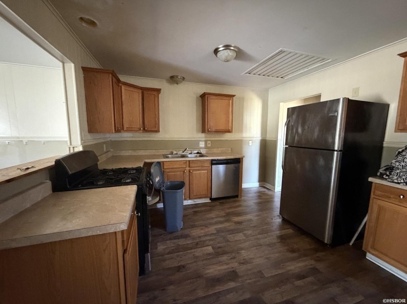 4700/4702 Lynch Drive Property Photo 4