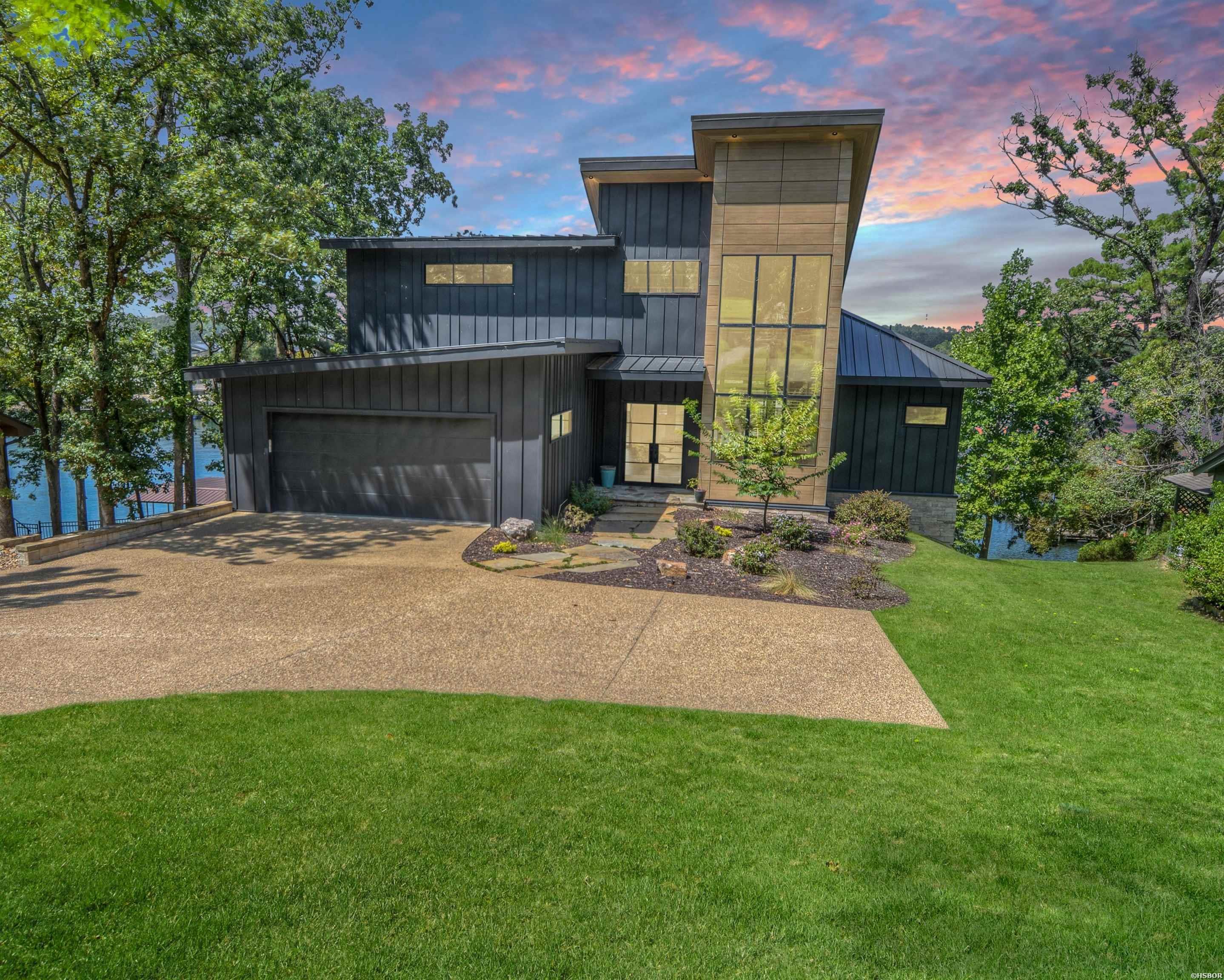 207 Summertime Bay Property Photo 2