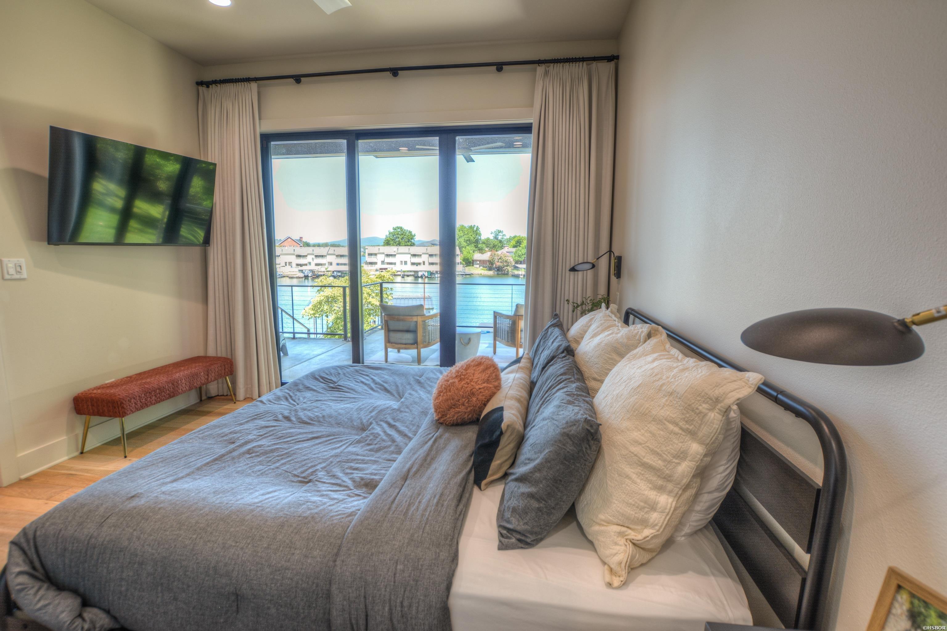 207 Summertime Bay Property Photo 31