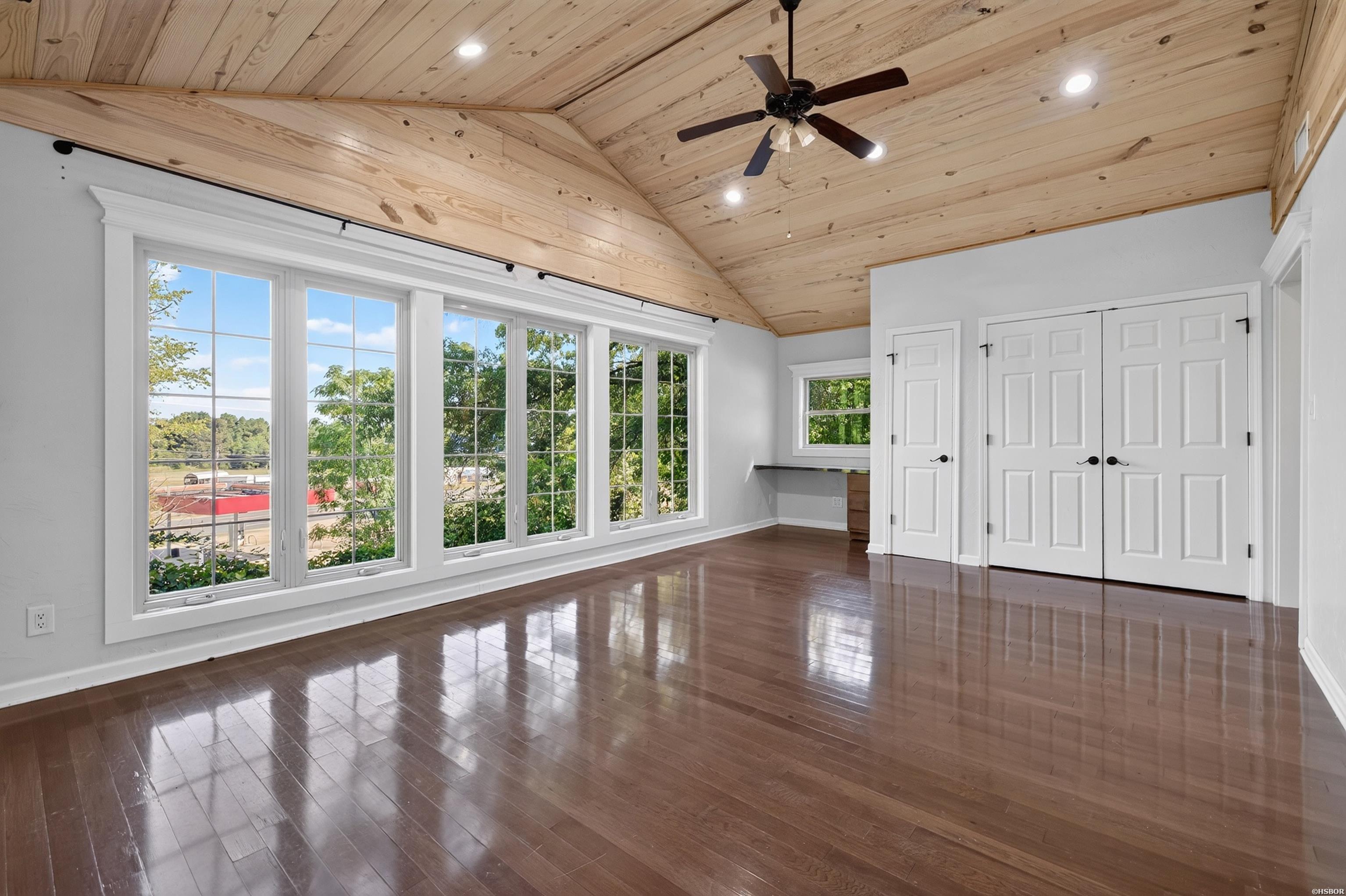 2741 Airport Property Photo 10