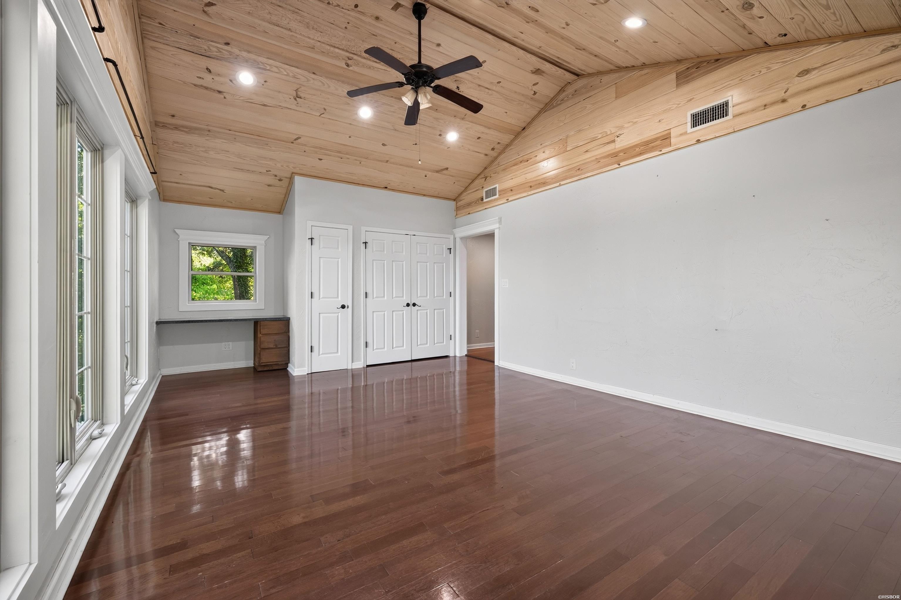 2741 Airport Property Photo 11