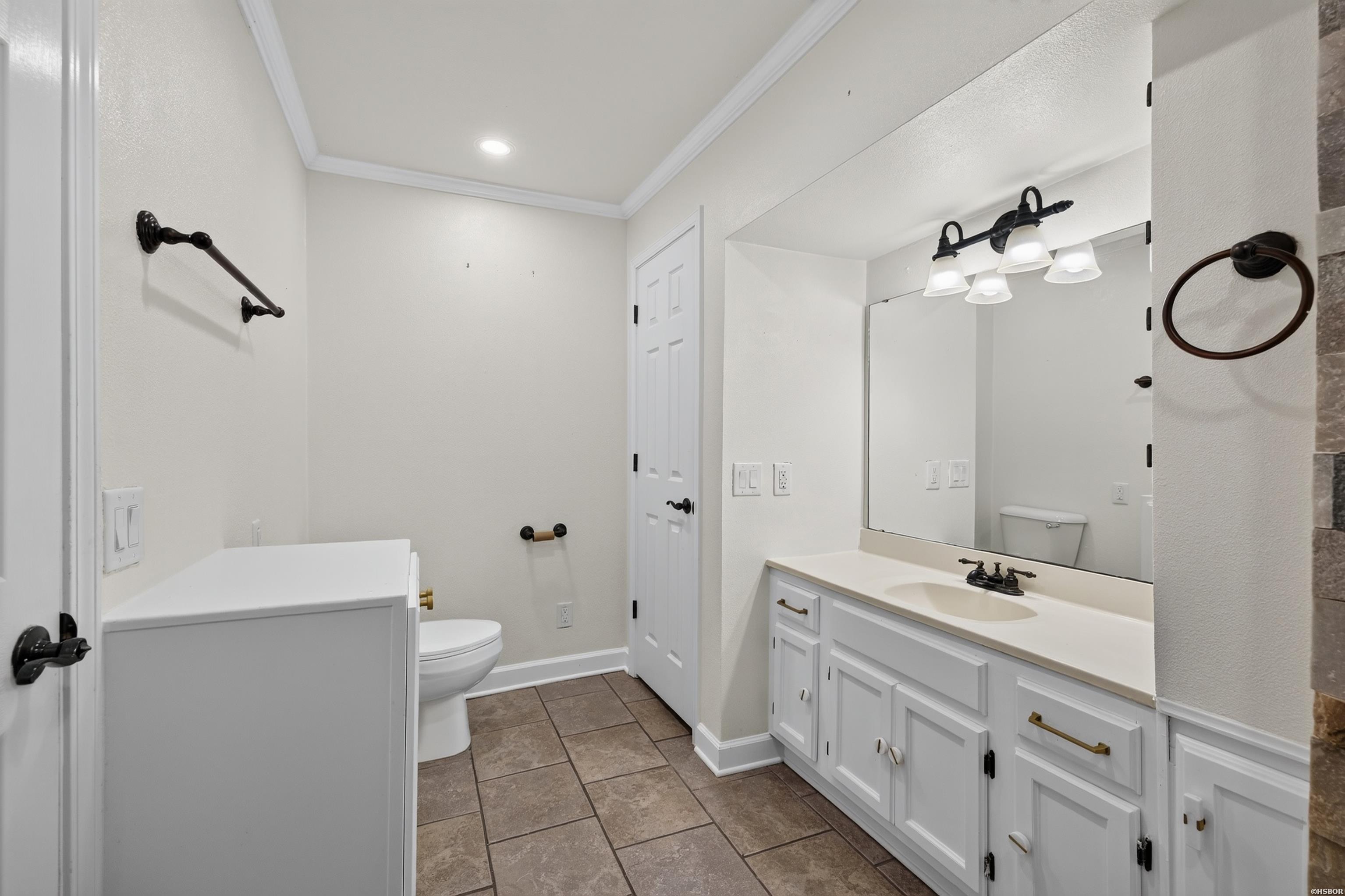 2741 Airport Property Photo 17