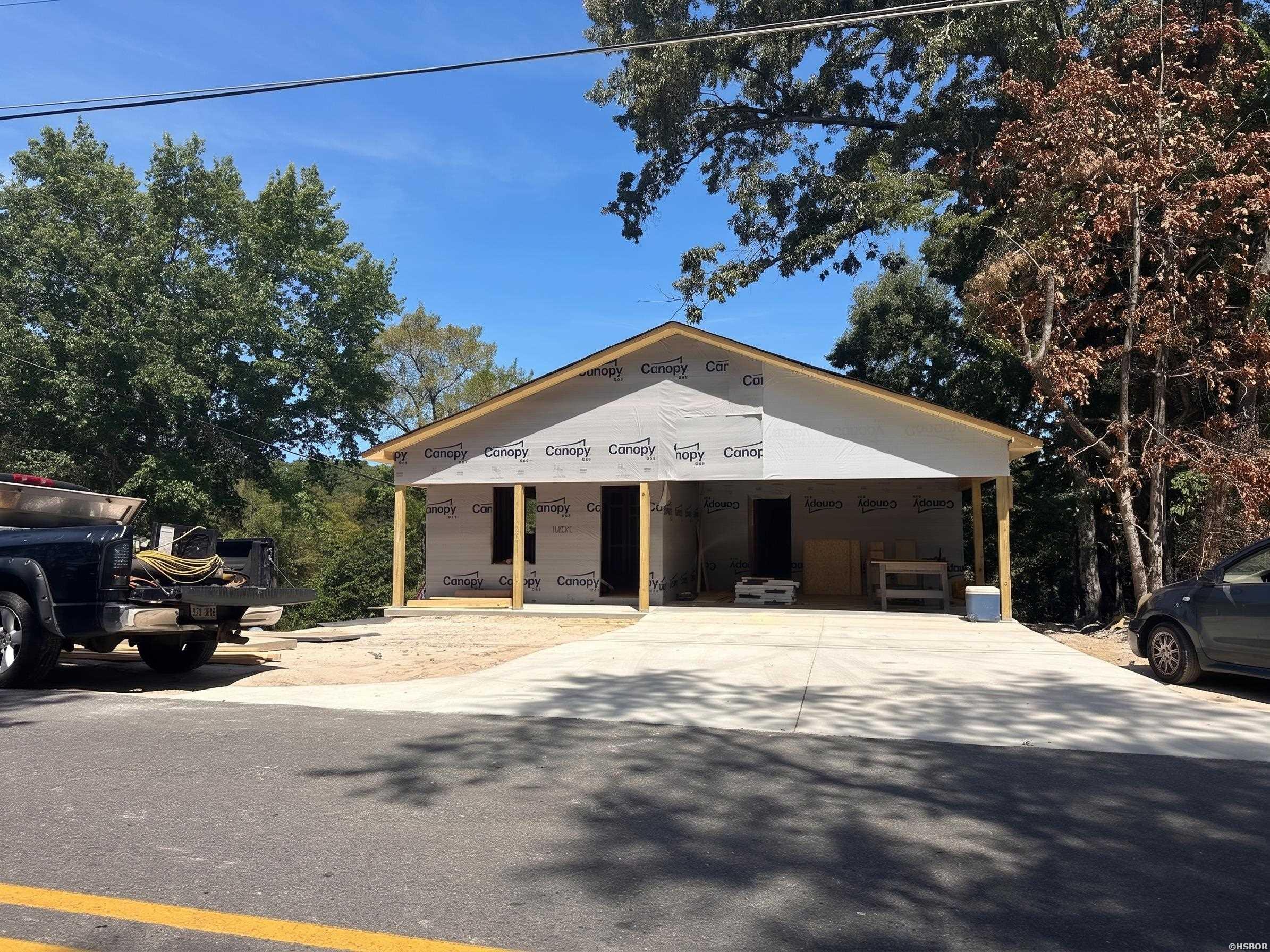 1108 EMORY Street Property Photo 1