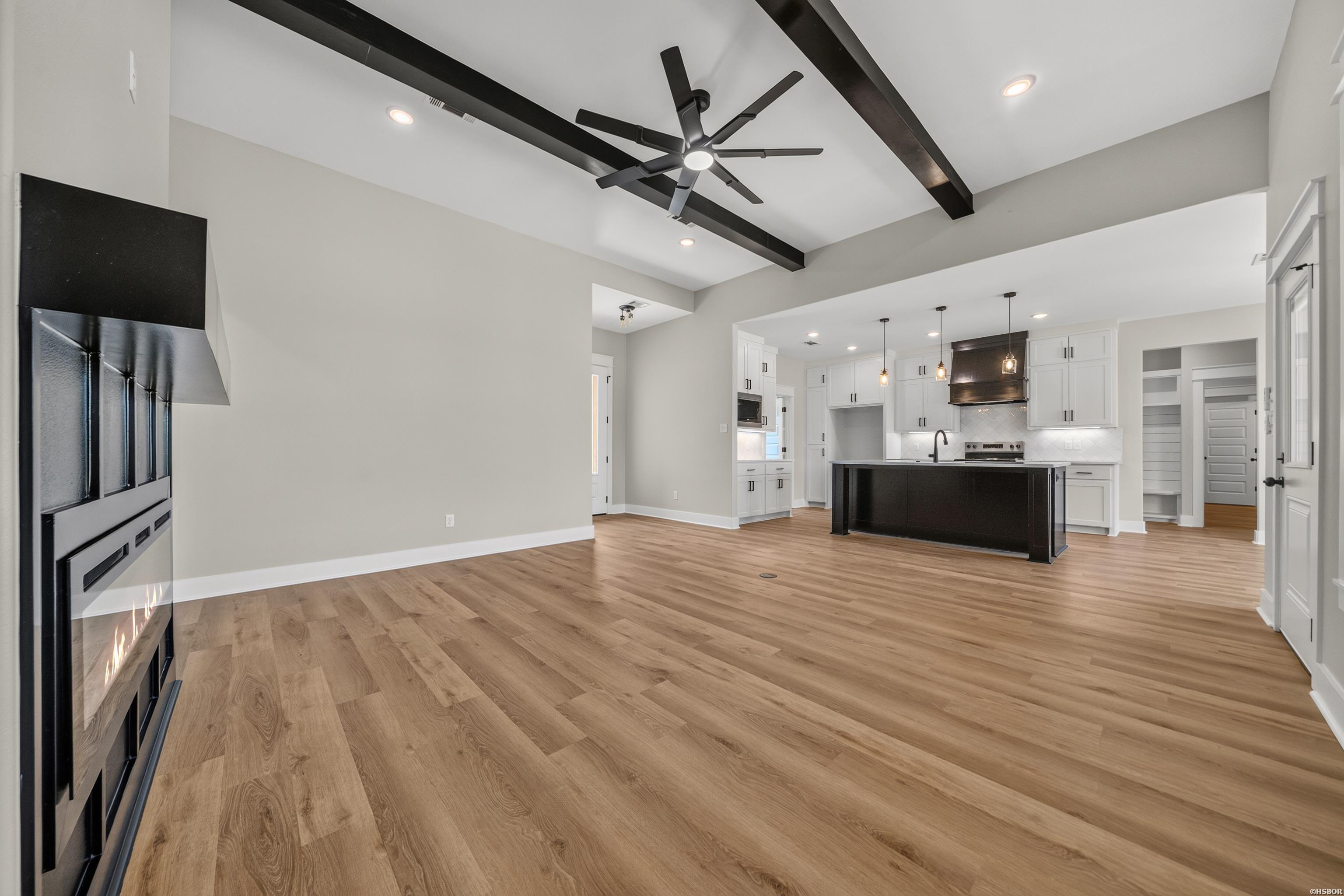 318 Walker Drive Property Photo 16