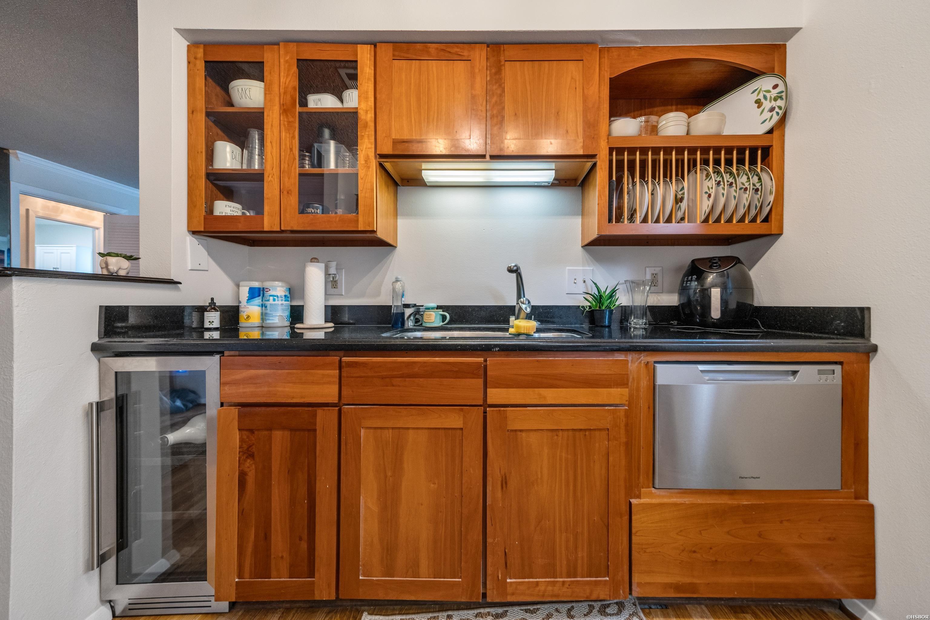 1248 Twin Points Property Photo 8