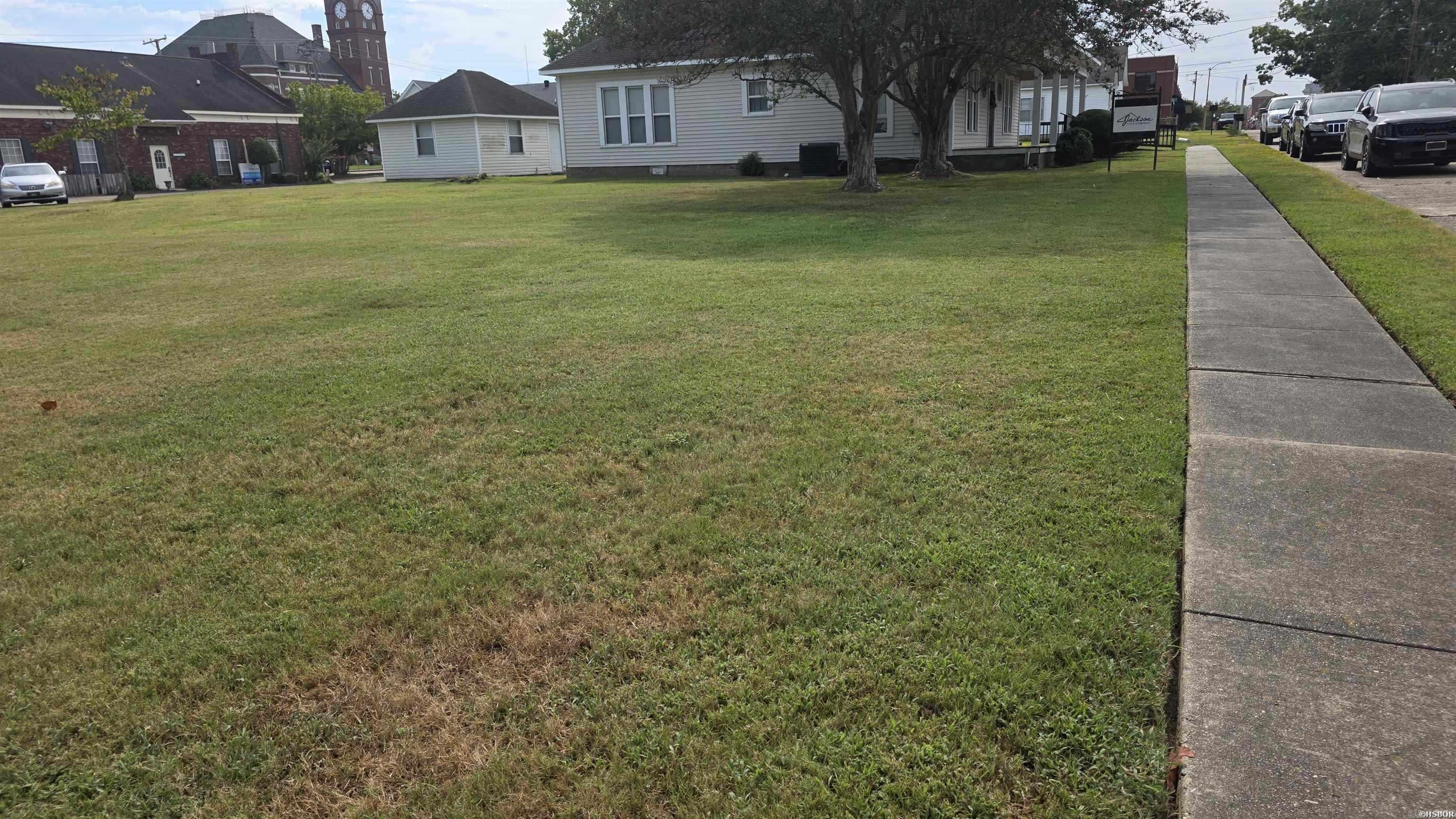 303 & 309 Main Street Property Photo 20
