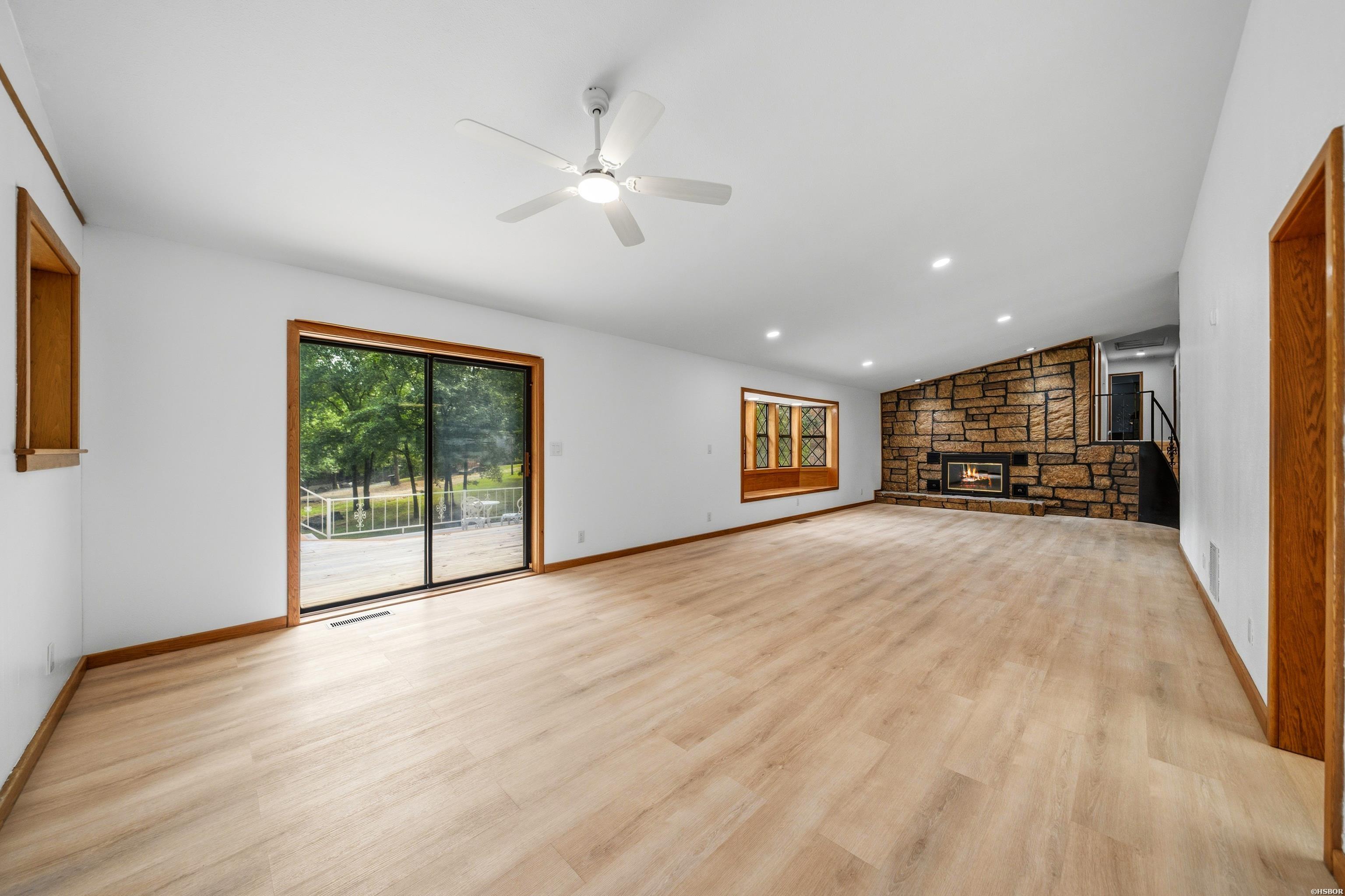 208 Southshore Drive Property Photo 14