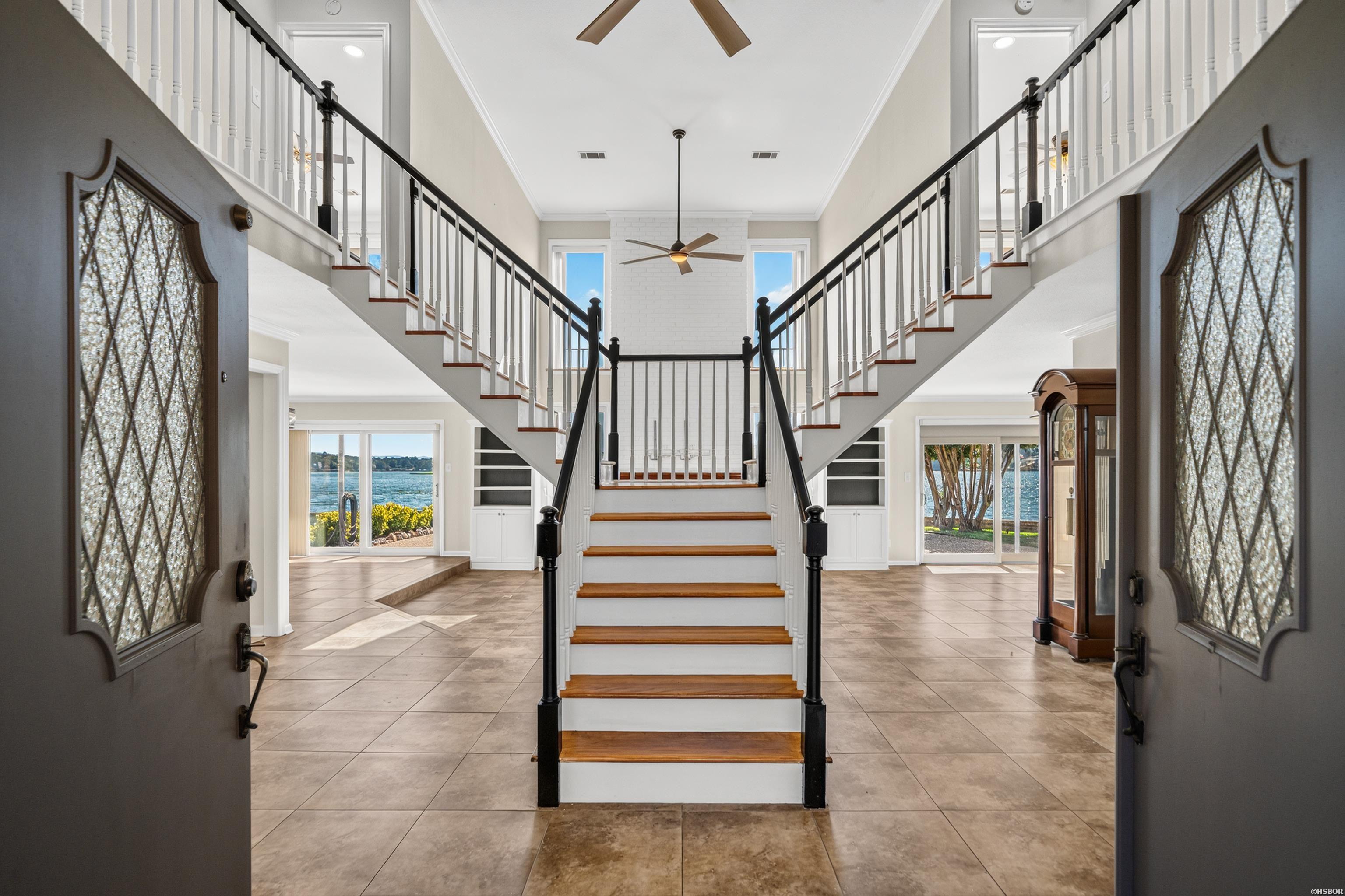 1201 Lakeshore Drive Property Photo 3